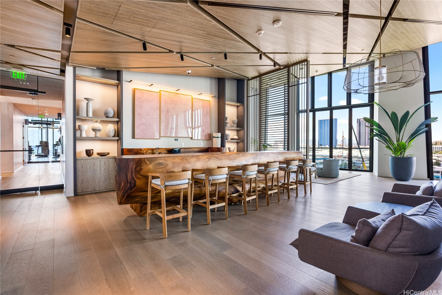 1000 Auahi Street 4002