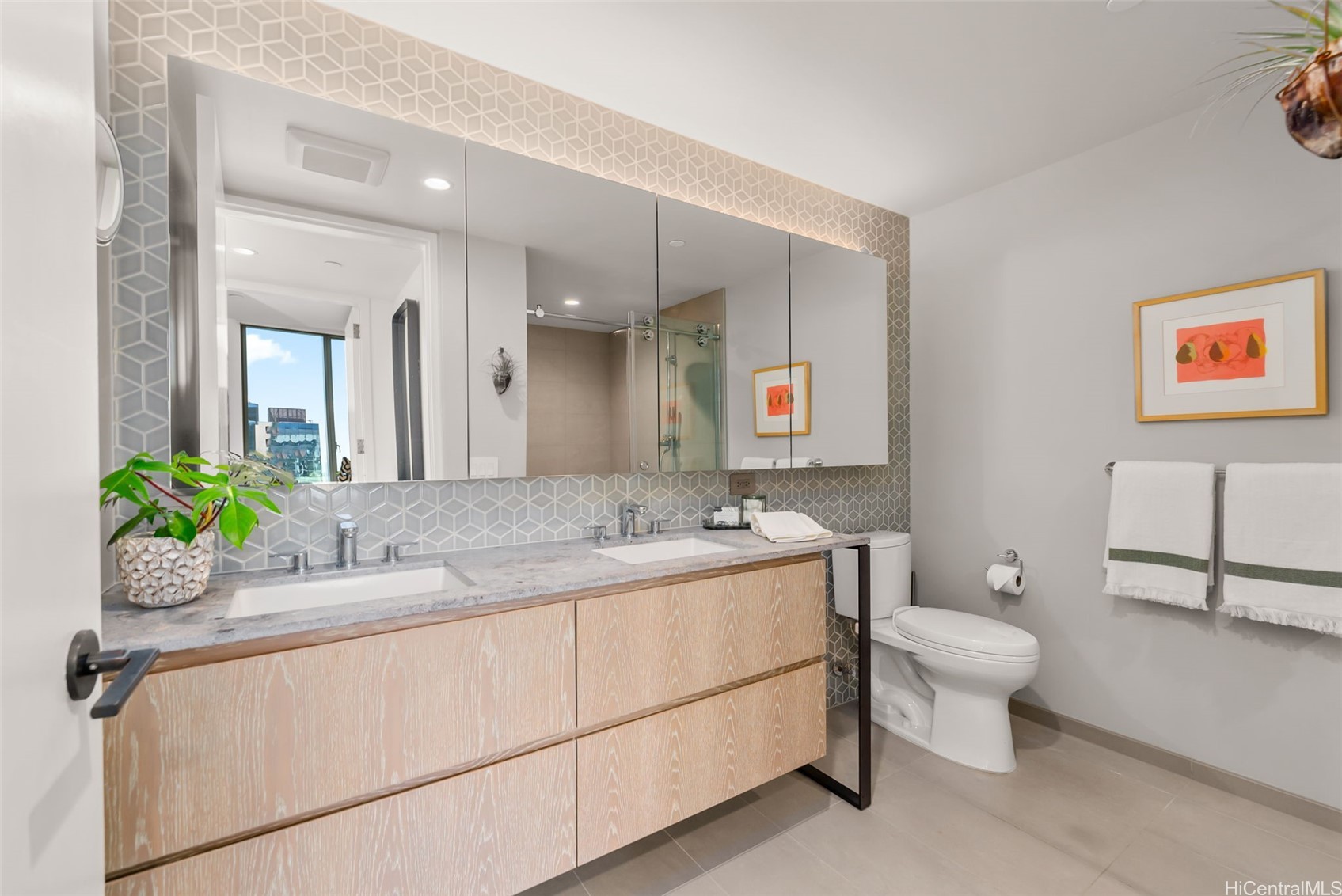 1000 Auahi Street 4002