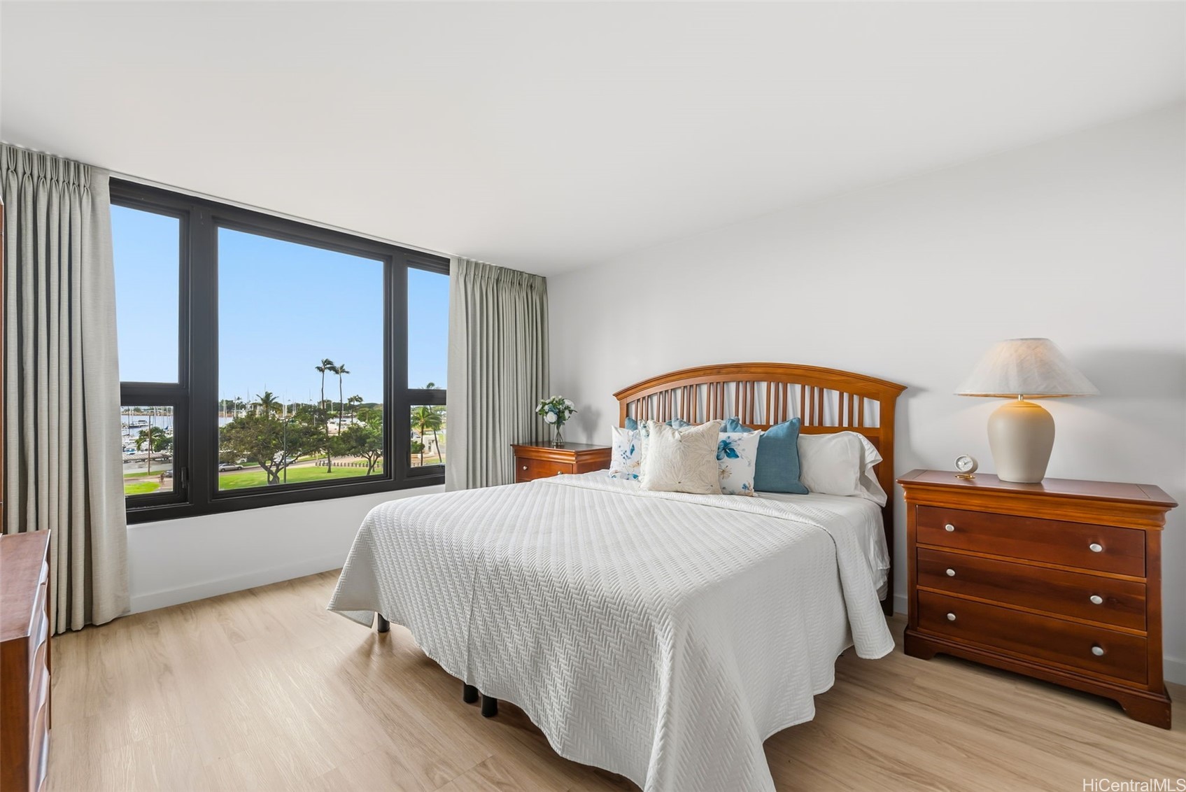 1600 Ala Moana Boulevard 500