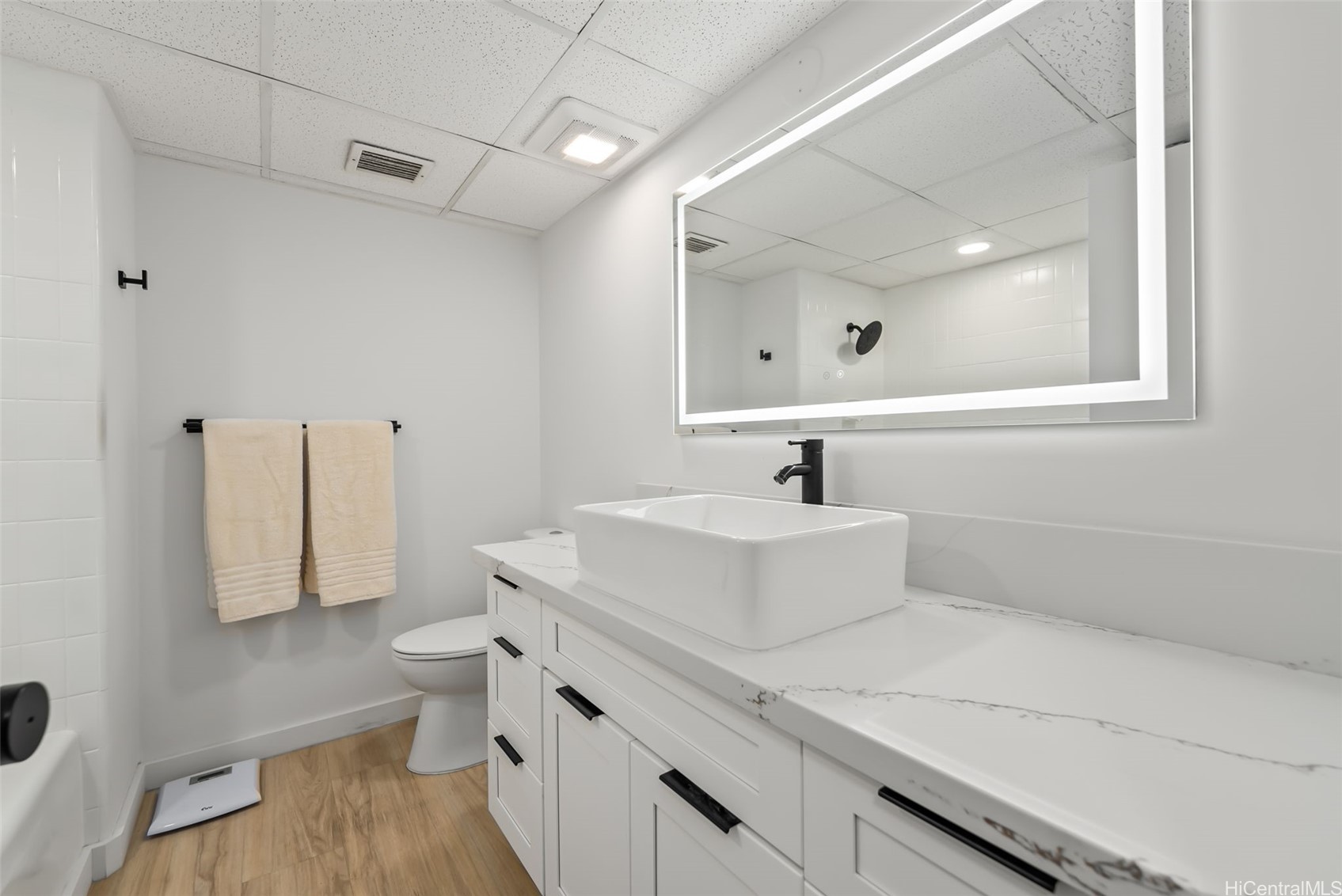 1600 Ala Moana Boulevard 500