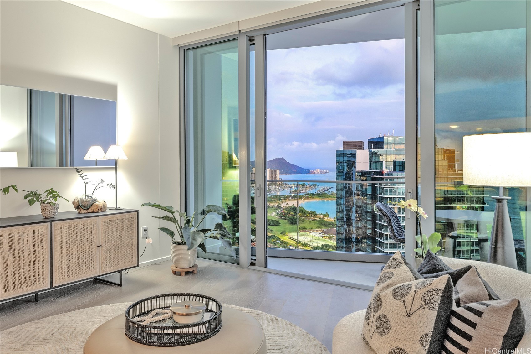 1000 Auahi Street PH 4002