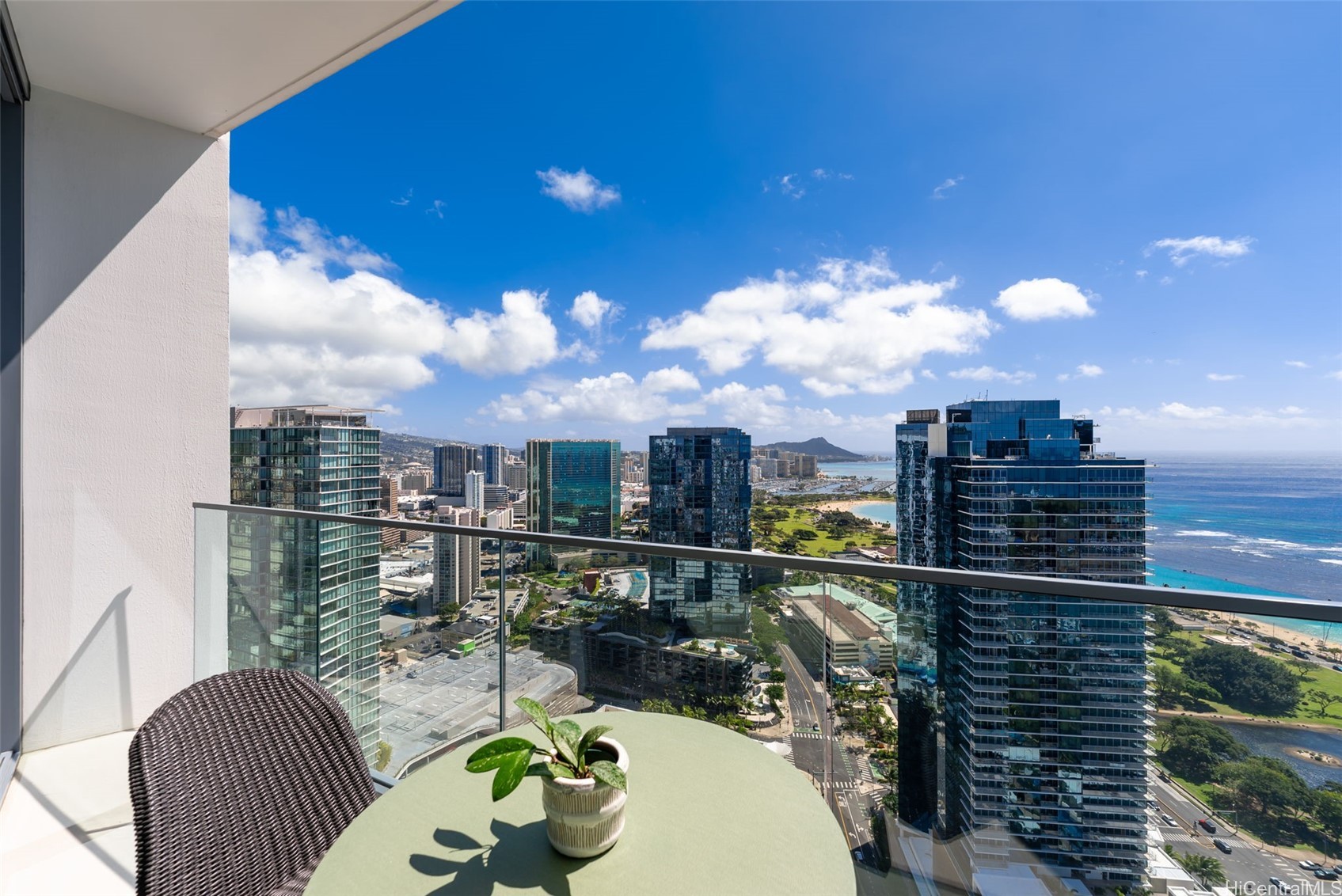 1000 Auahi Street PH 4002