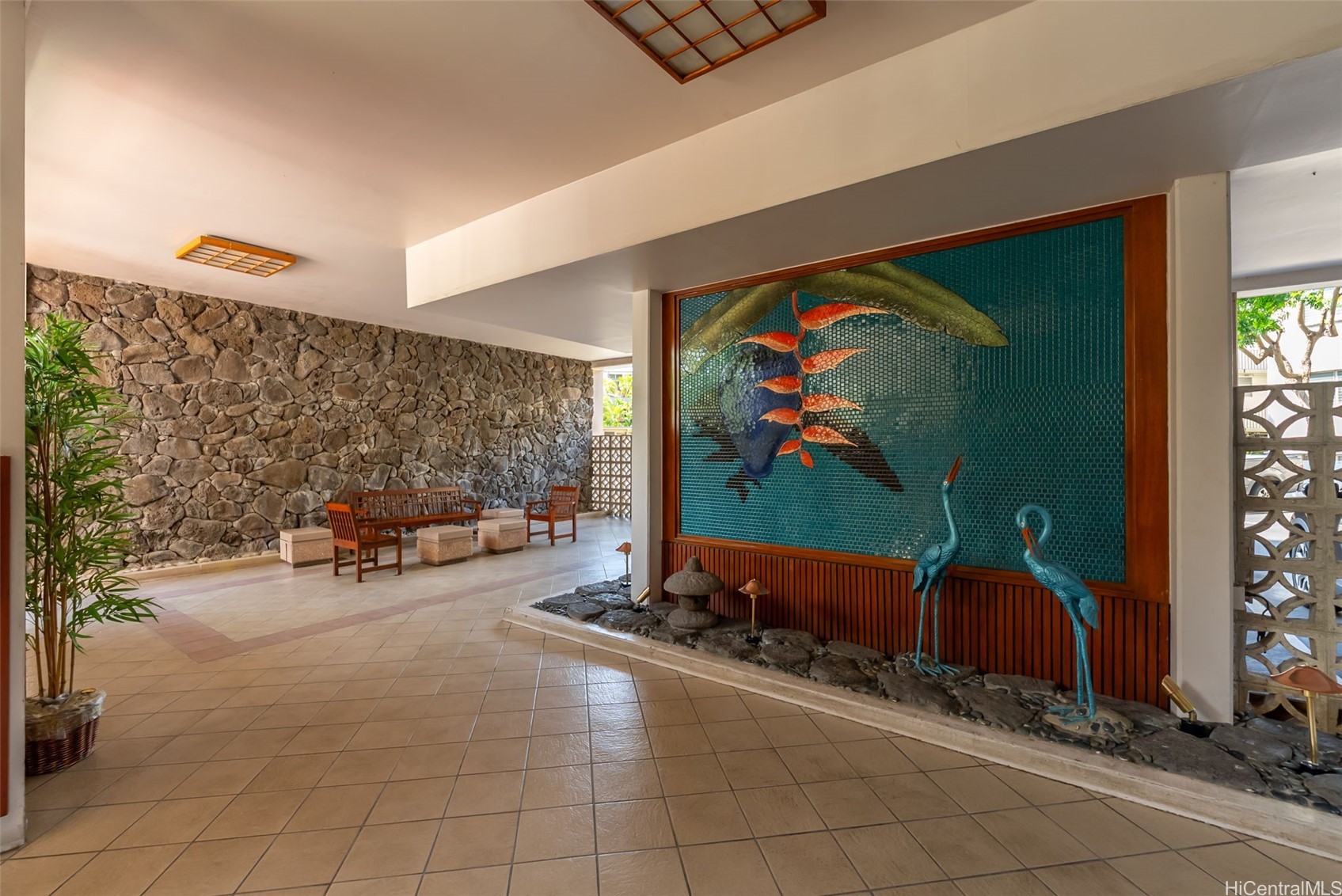 1617 Keeaumoku Street 703