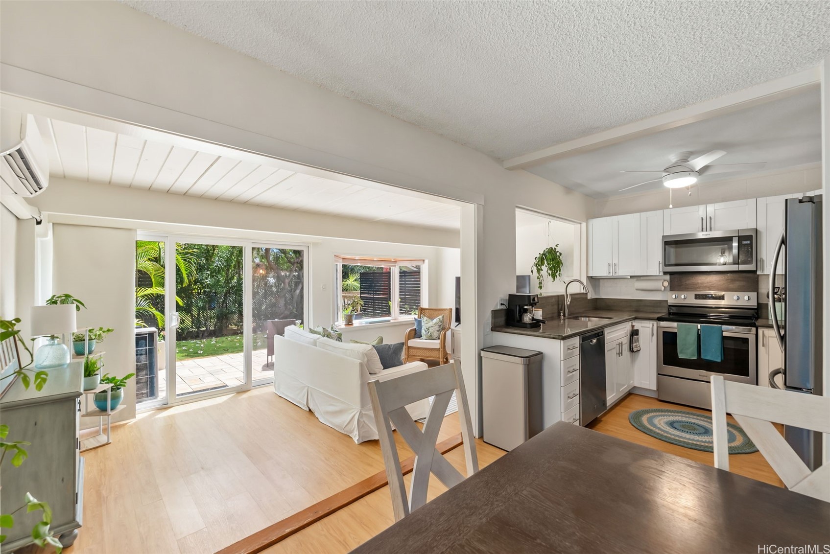 6370 Hawaii Kai Drive 2
