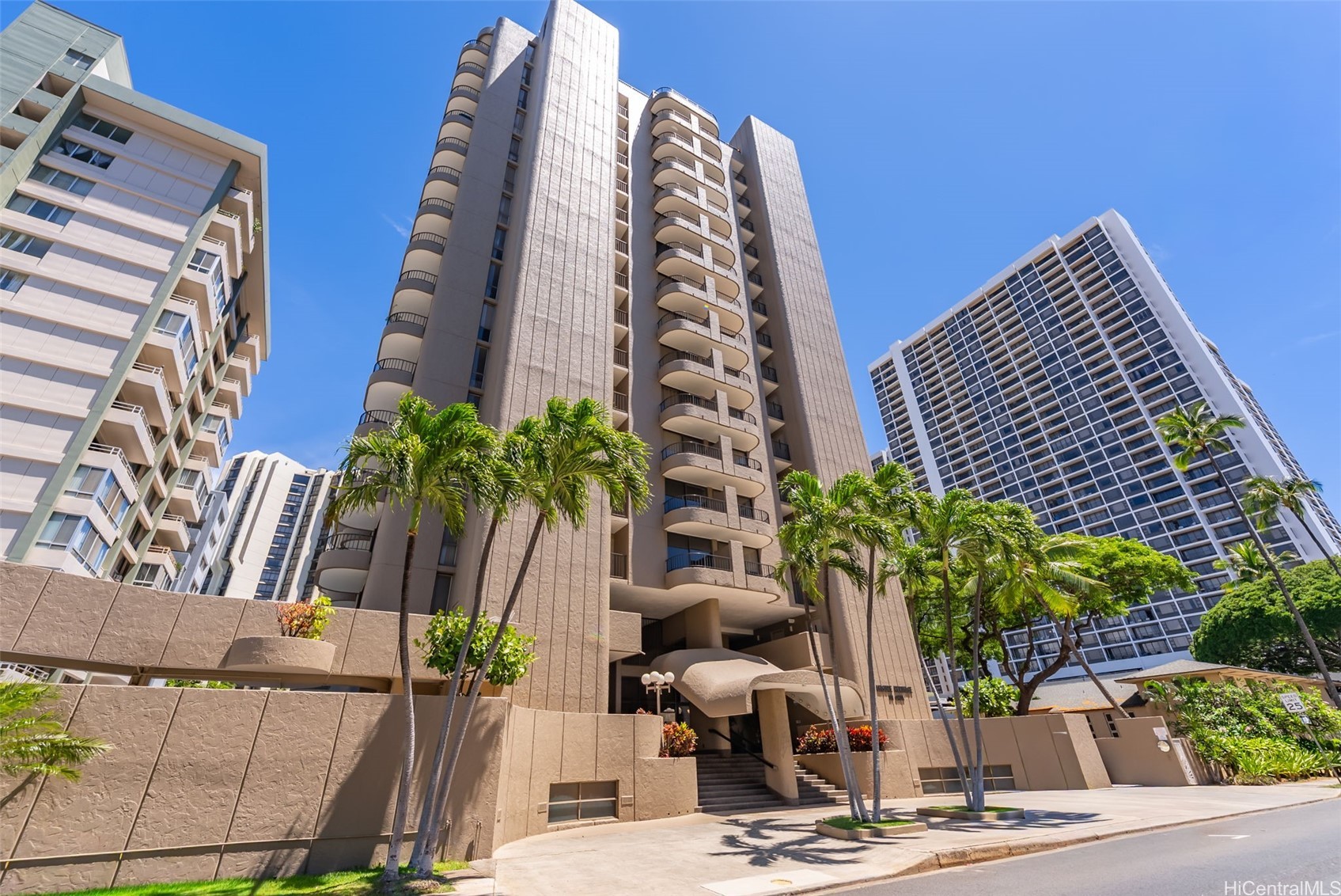311 Ohua Avenue 402