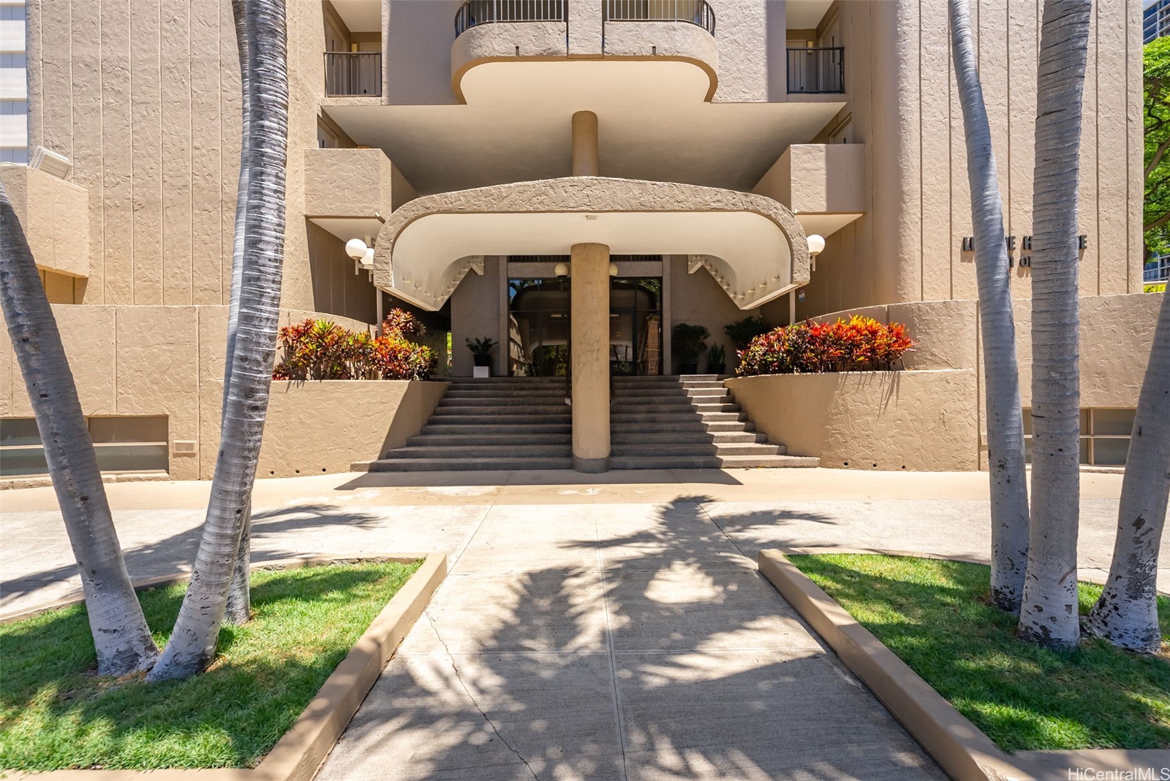 311 Ohua Avenue 402