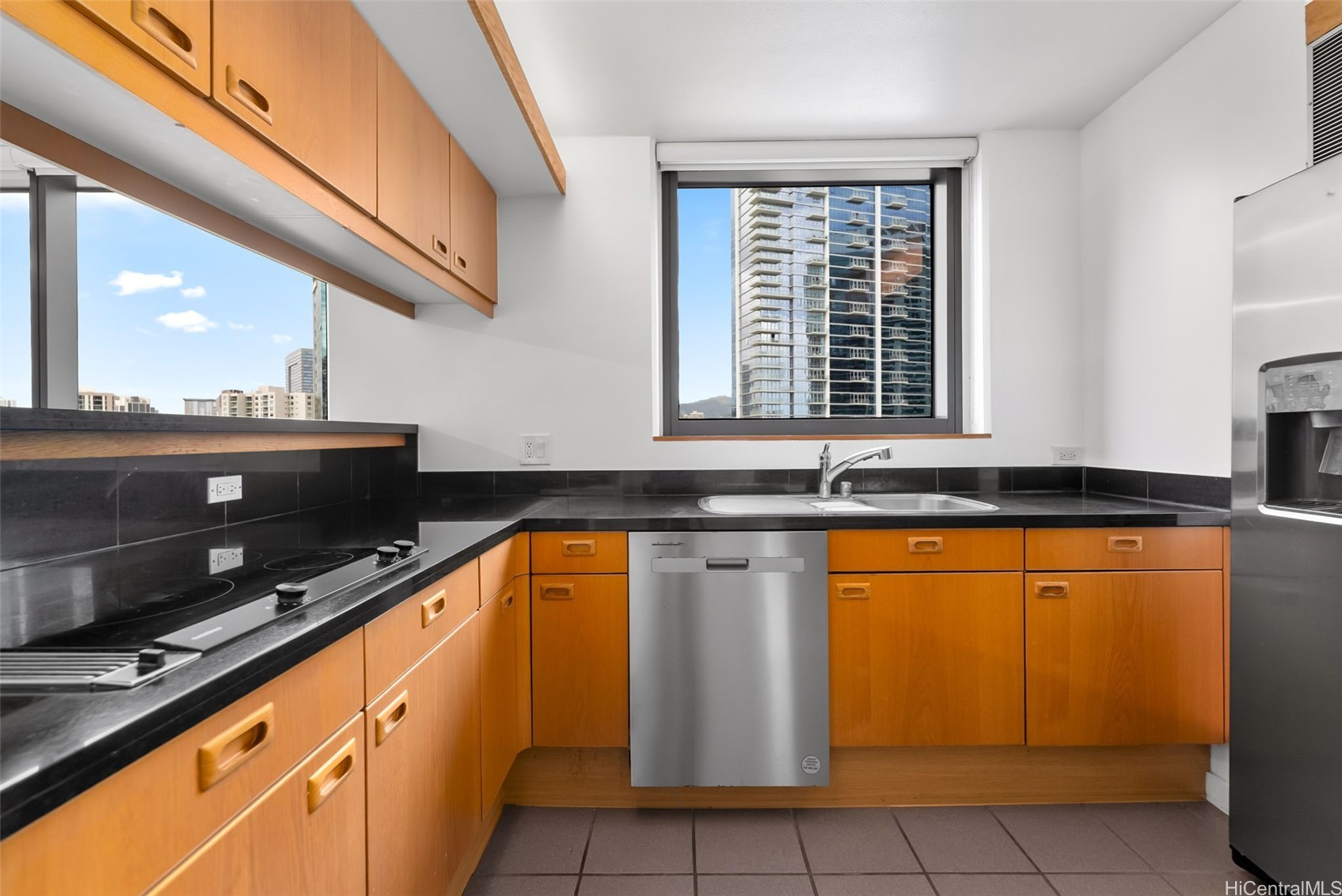 1330 Ala Moana Boulevard 1808
