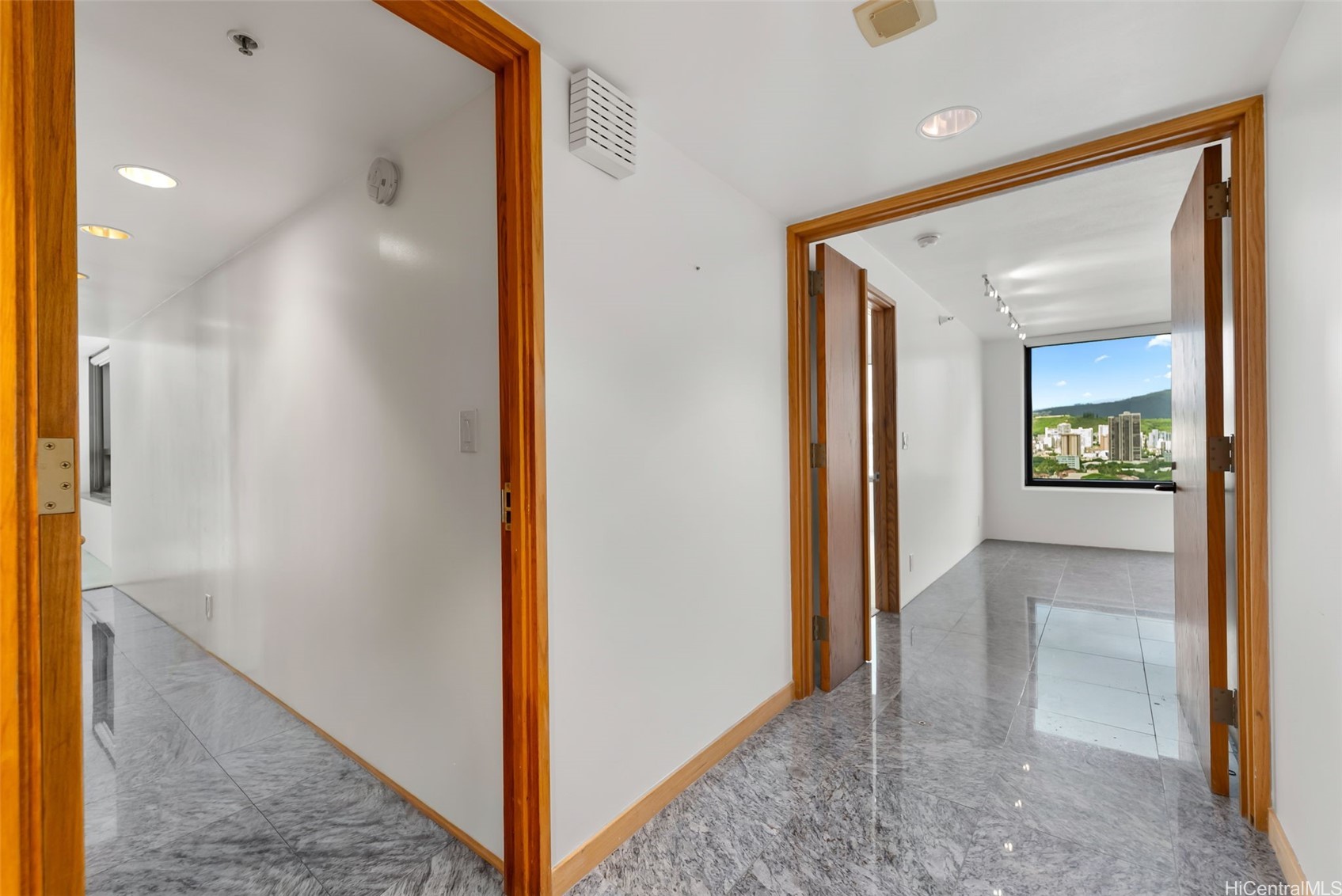 1330 Ala Moana Boulevard 1808