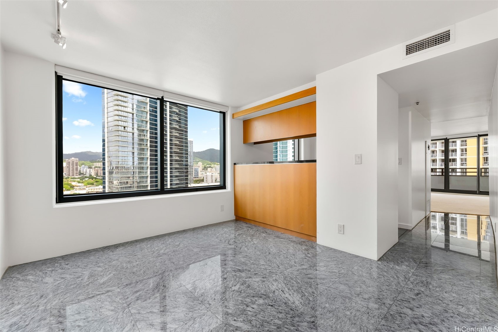 1330 Ala Moana Boulevard 1808