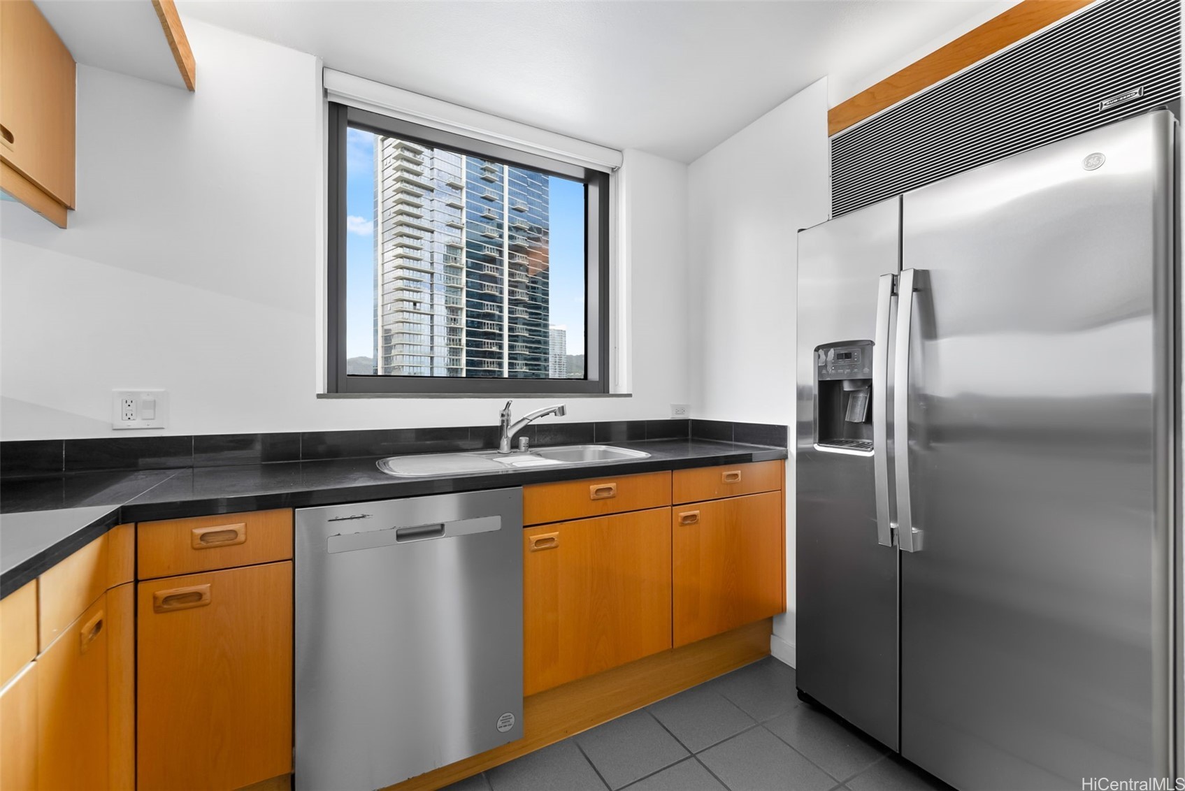 1330 Ala Moana Boulevard 1808