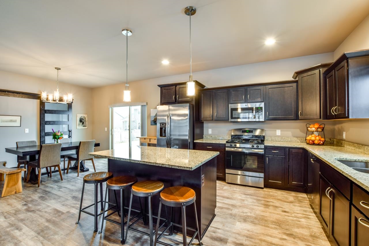 9917 Autumn Breeze Road