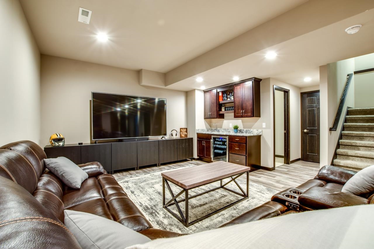 9917 Autumn Breeze Road