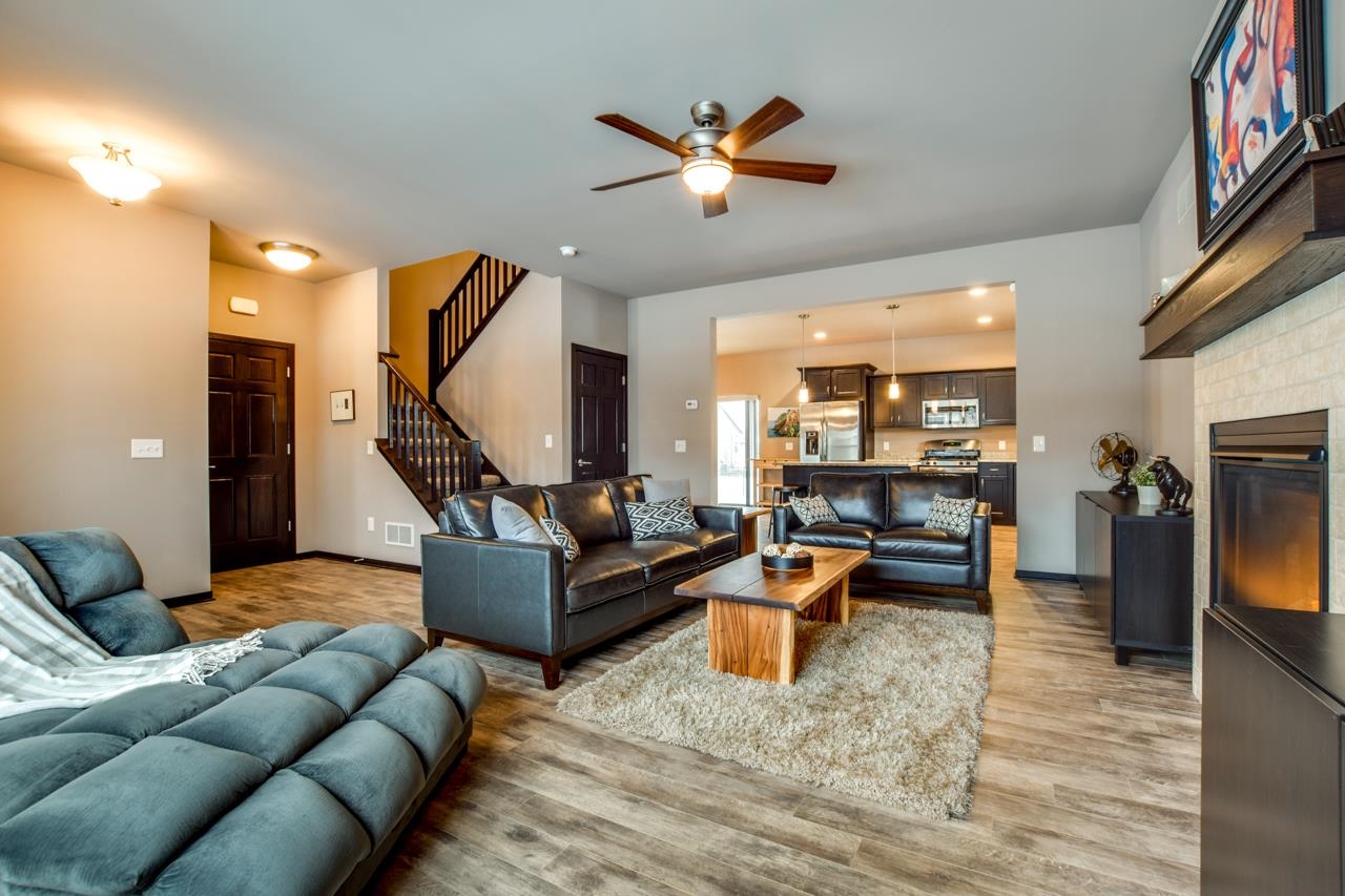 9917 Autumn Breeze Road