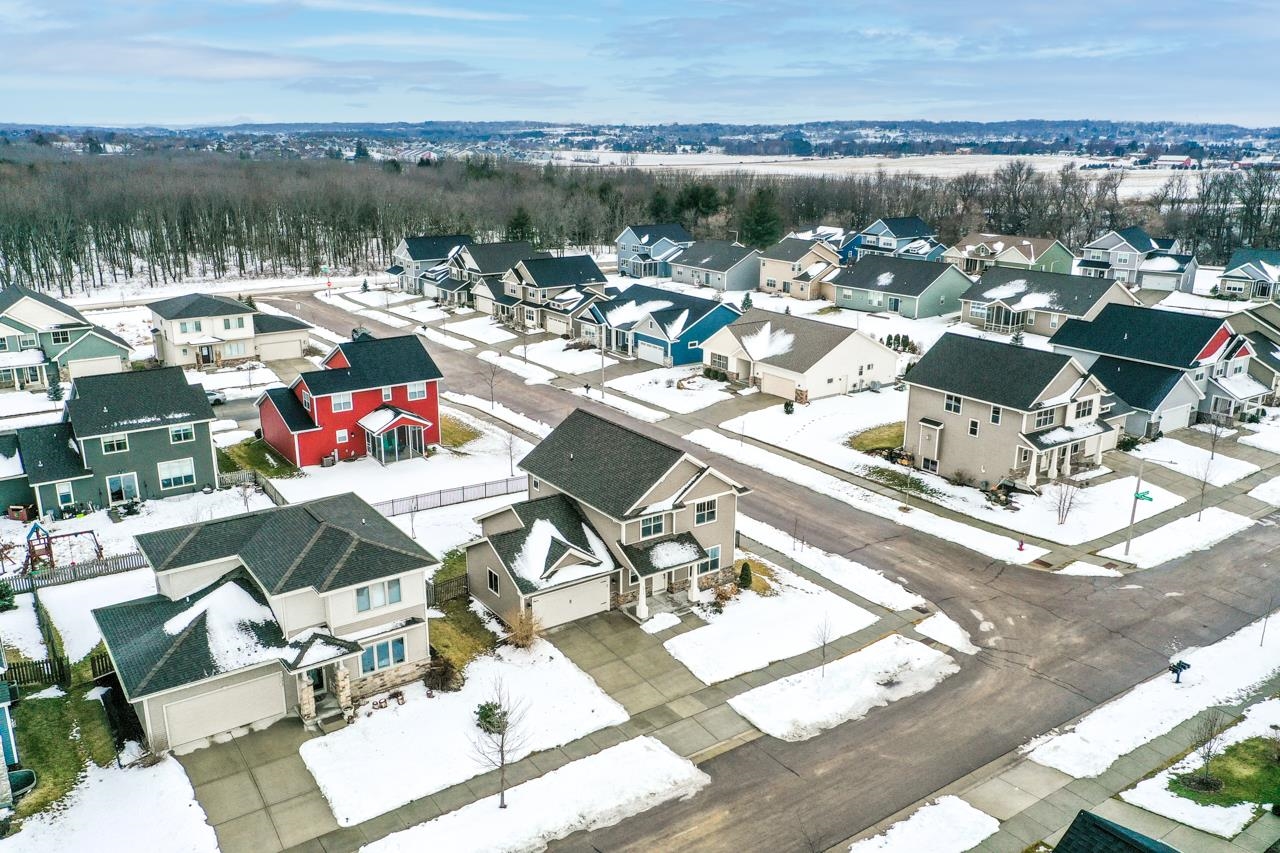 9917 Autumn Breeze Road