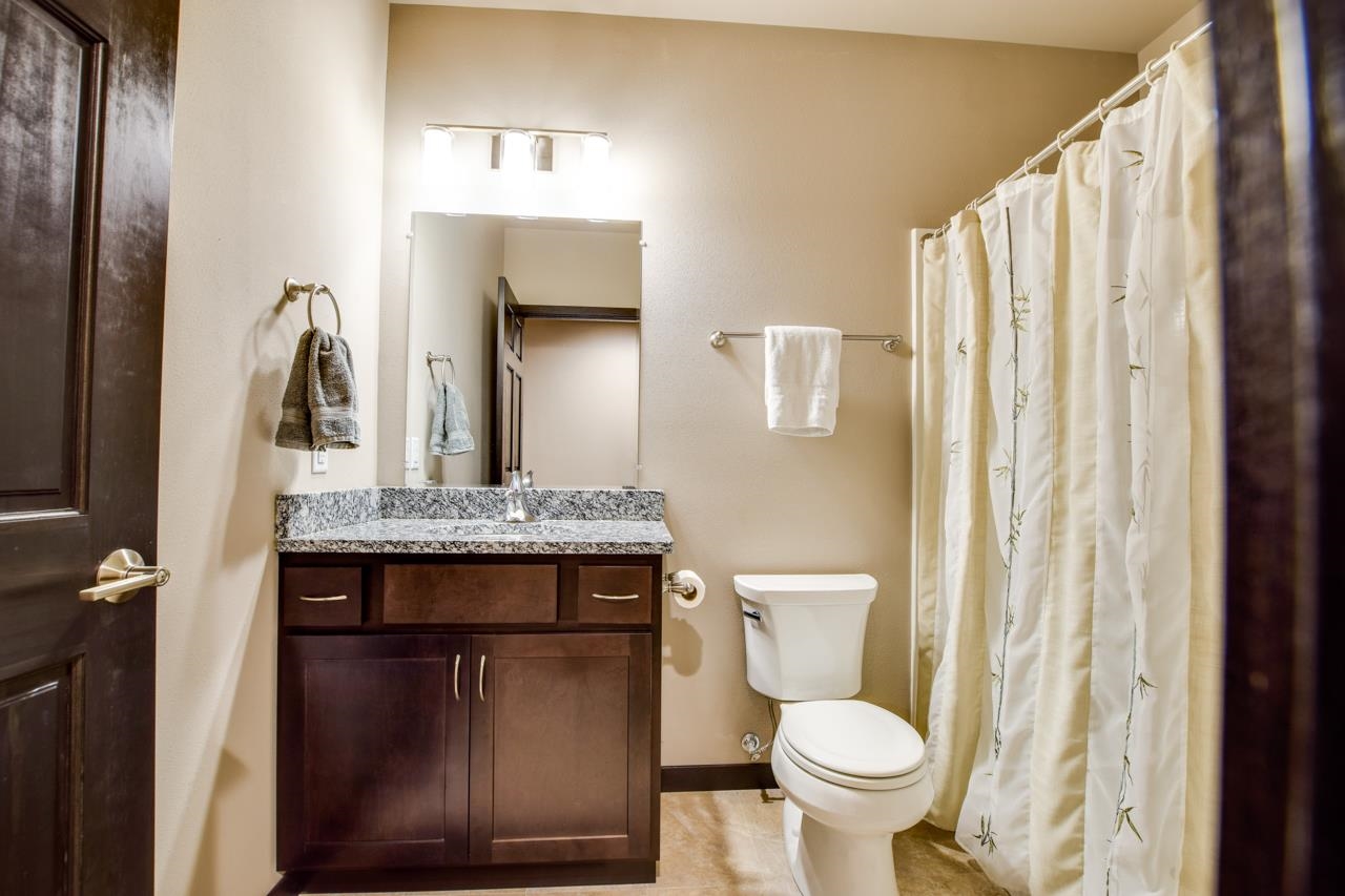 9917 Autumn Breeze Road