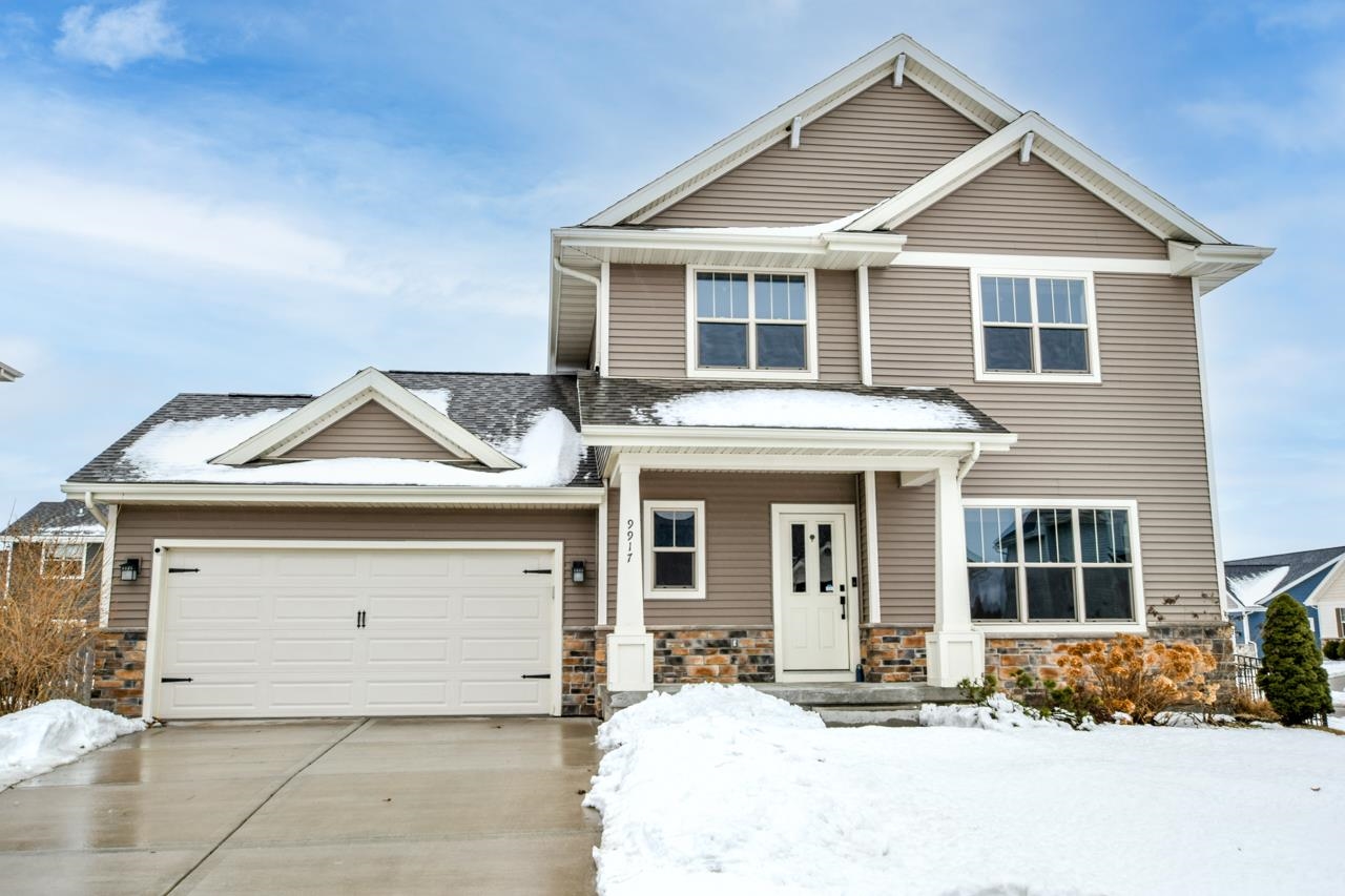 9917 Autumn Breeze Road