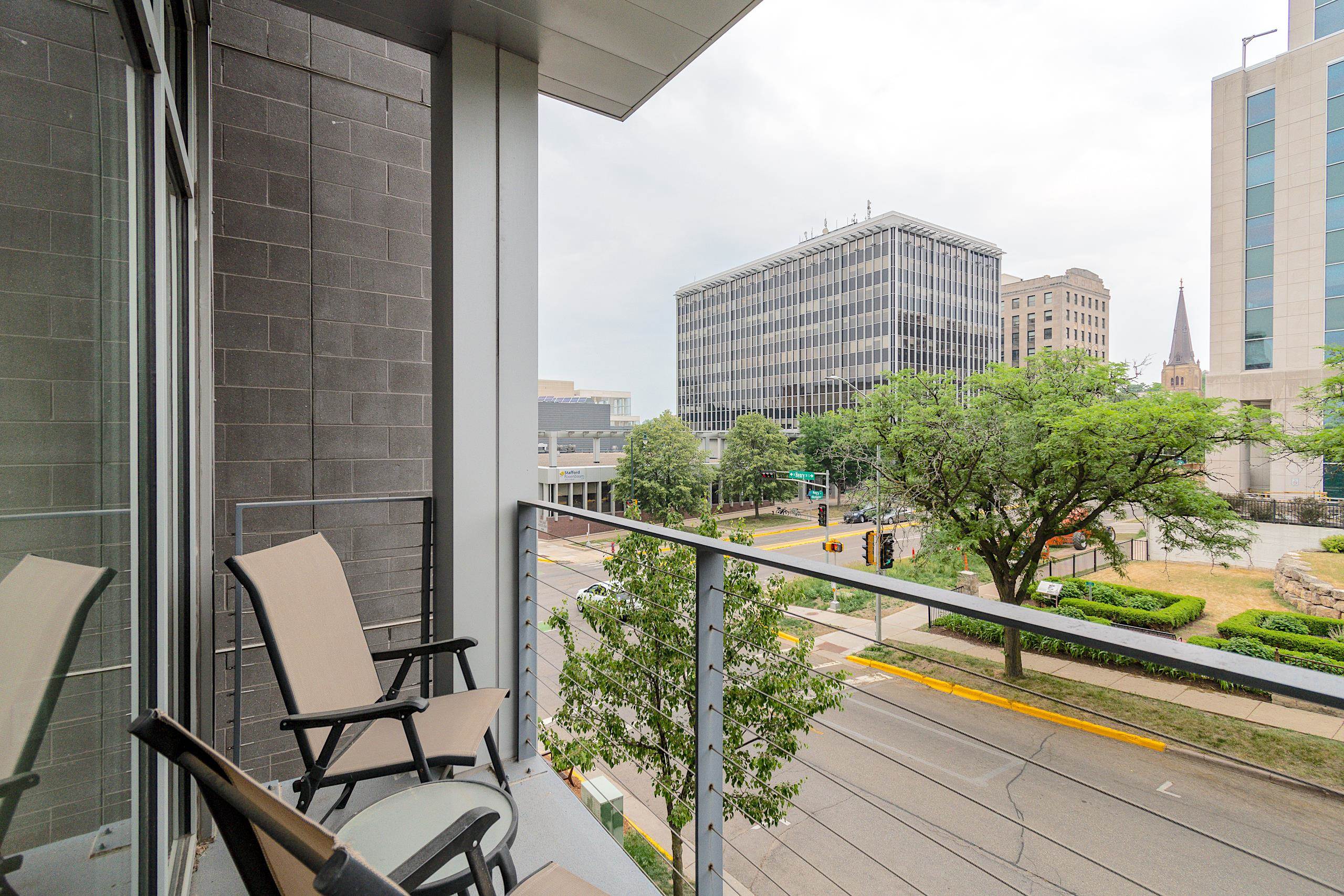 309 W Washington Avenue 310