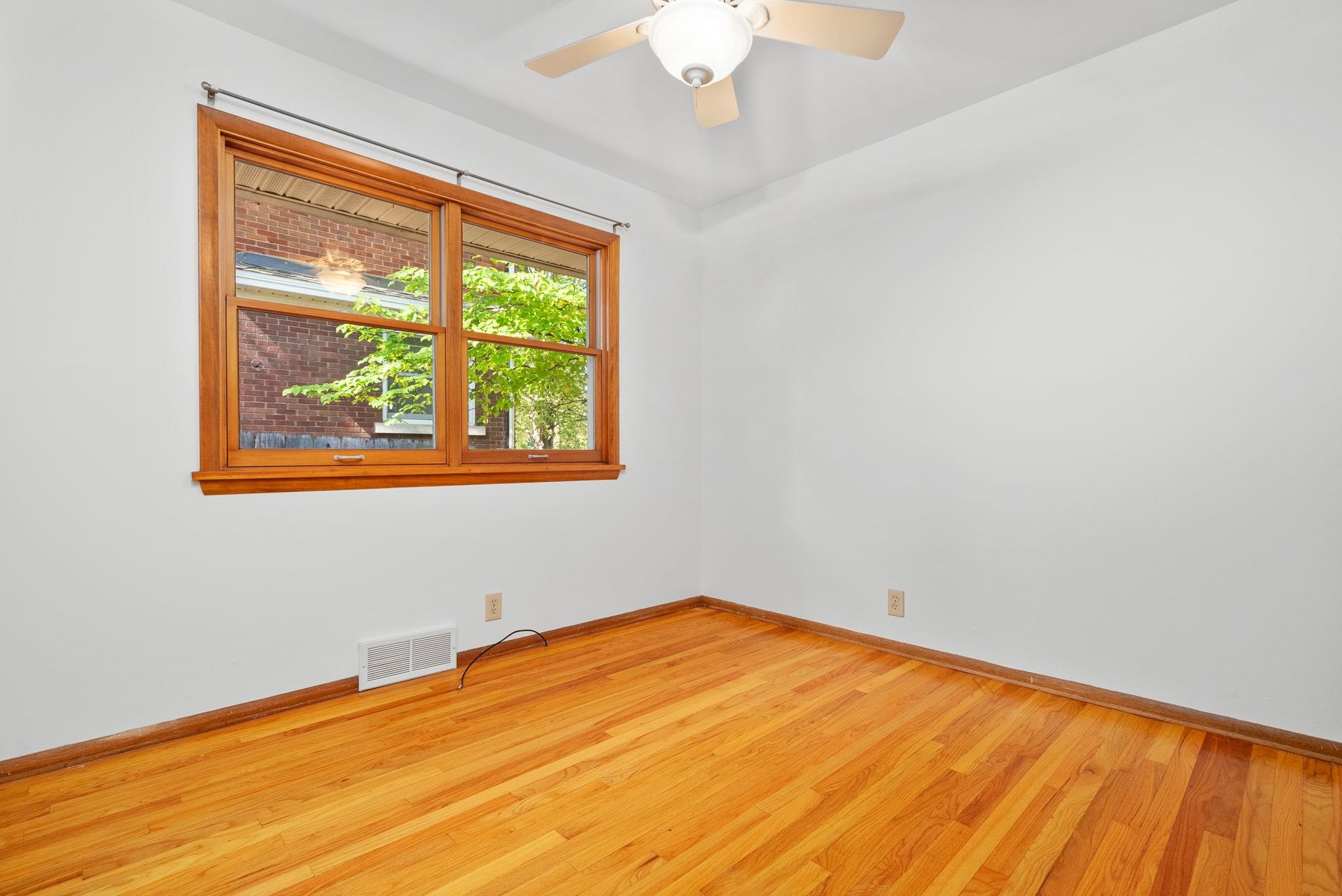 2421 Chamberlain Avenue