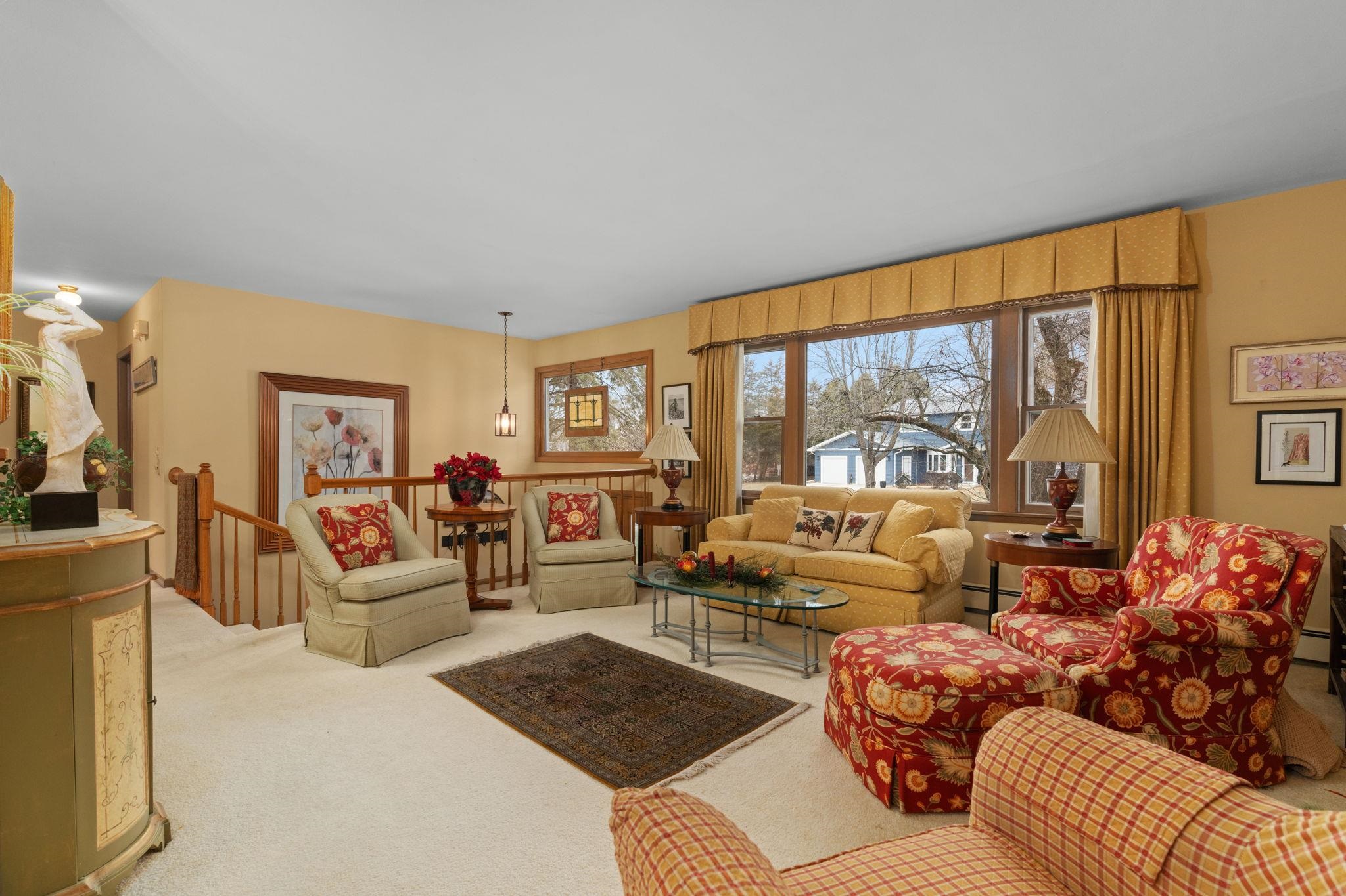 6823 Forest Glade Court