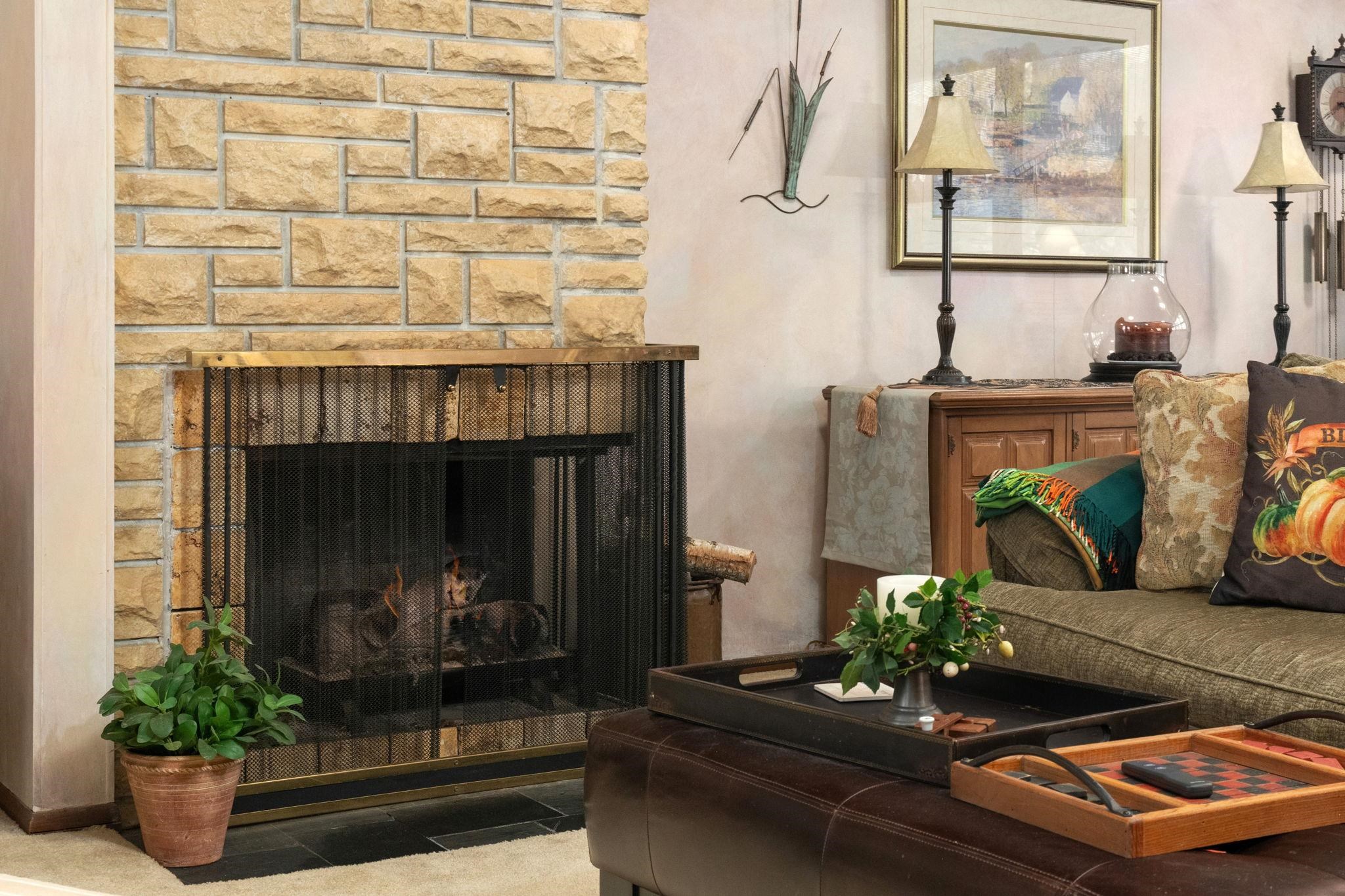 6823 Forest Glade Court