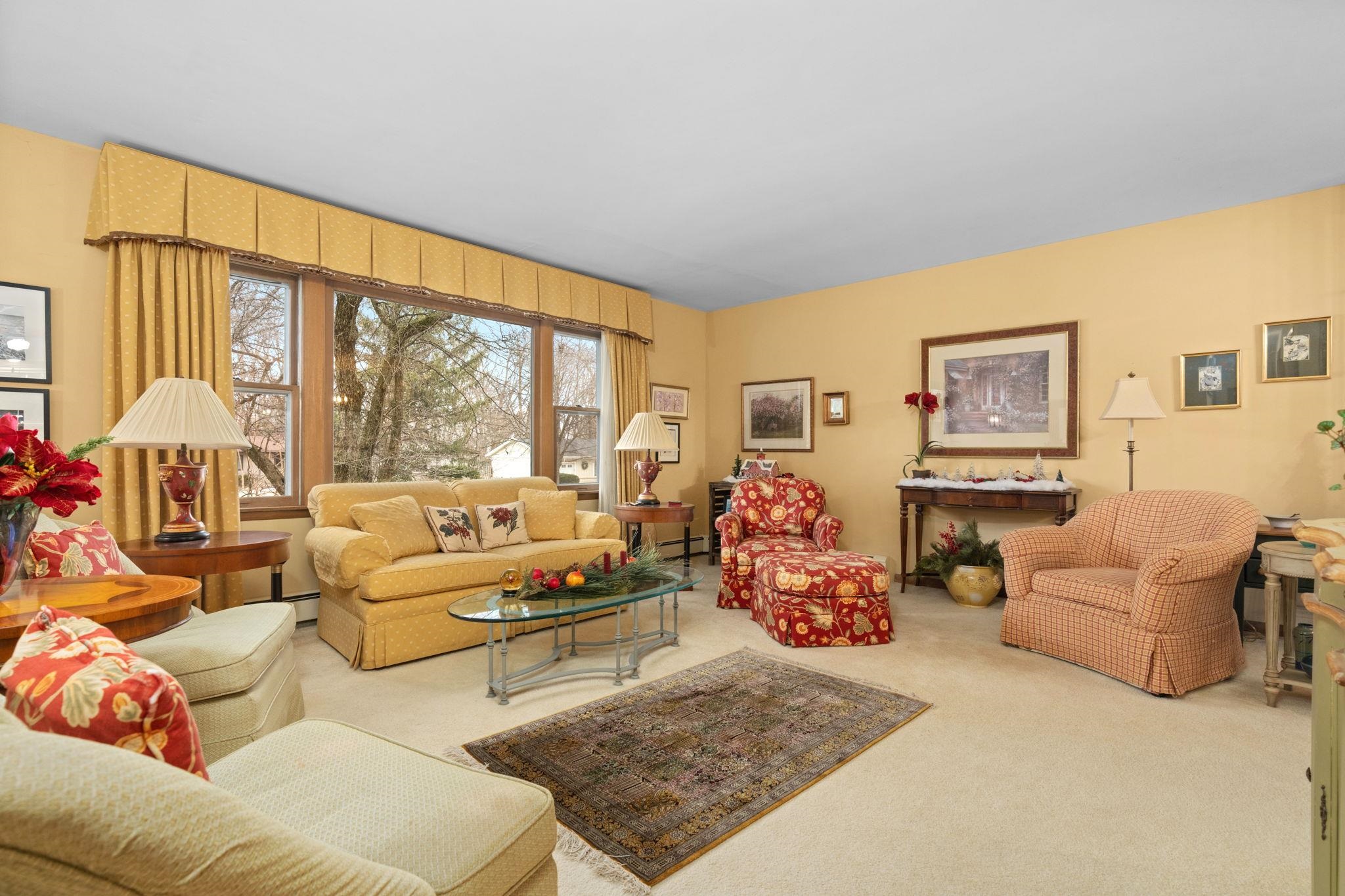 6823 Forest Glade Court