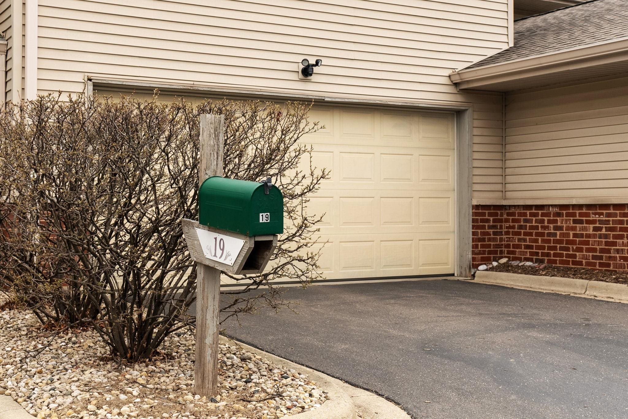 19 Prairie Edge Way