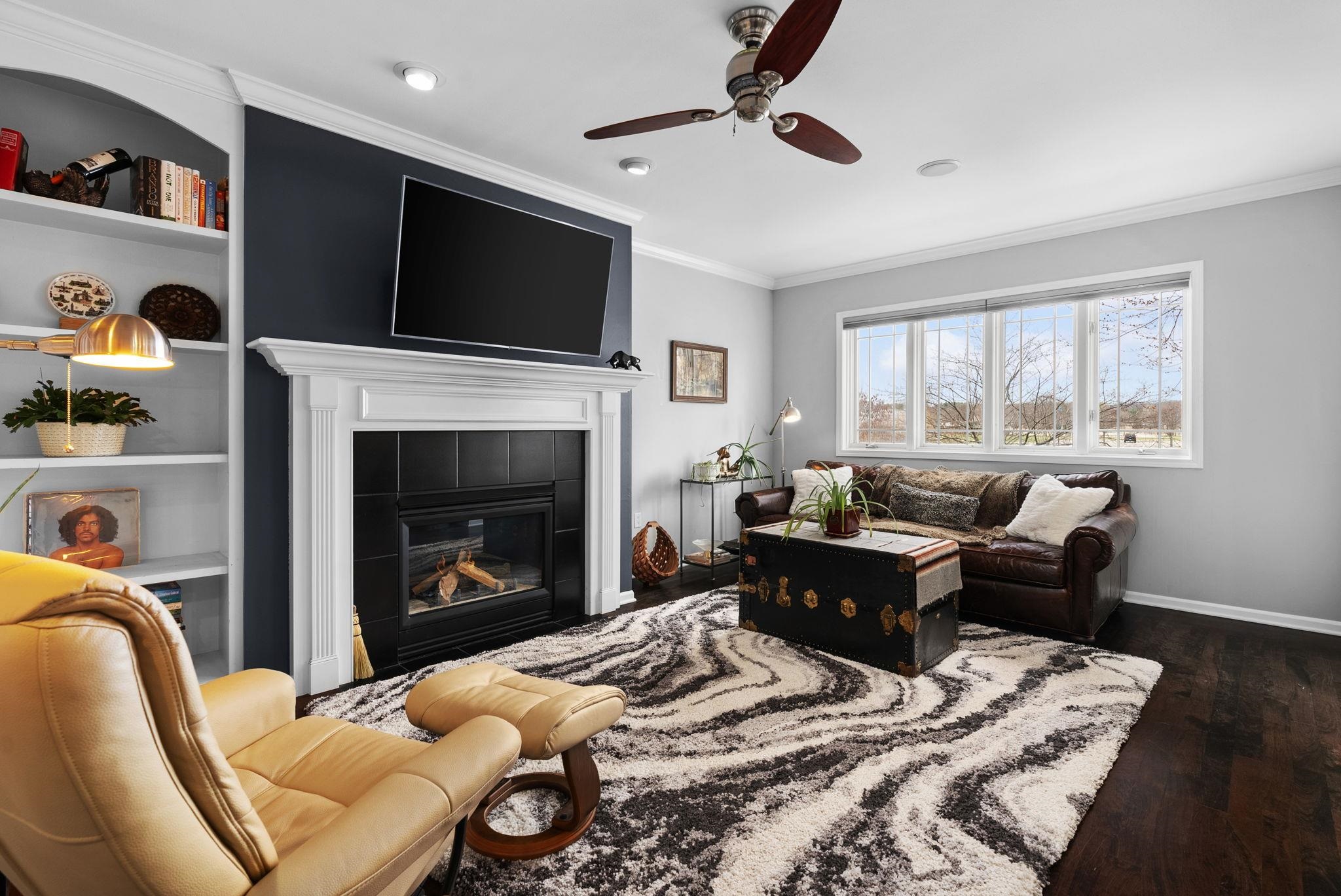 19 Prairie Edge Way
