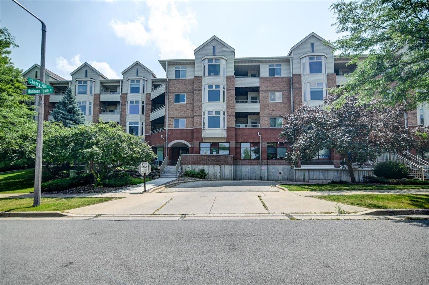 301 Harbour Town Drive 326