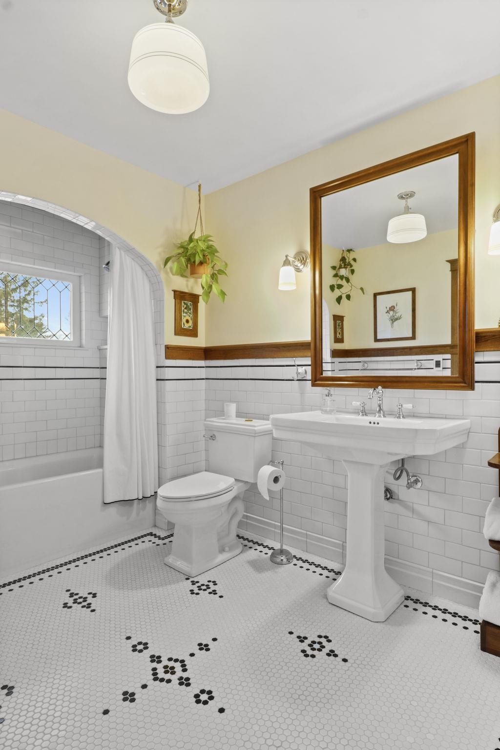 351 S Madison Street