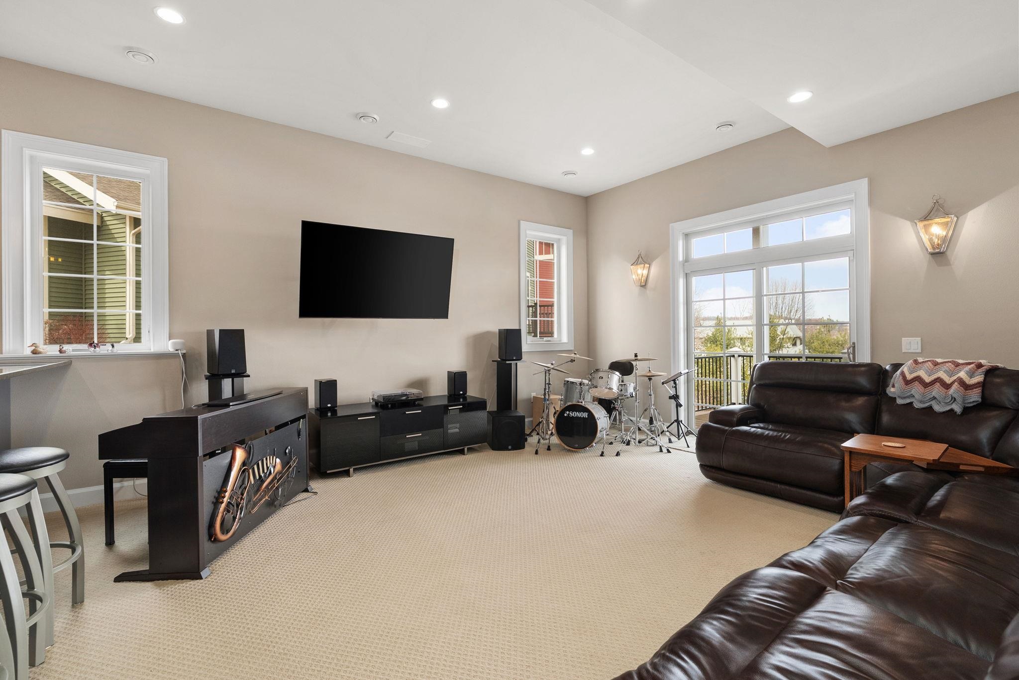 6738 N Chickahauk Trail