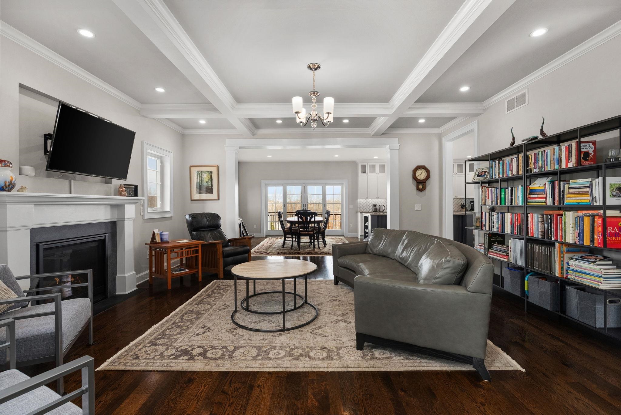 6738 N Chickahauk Trail