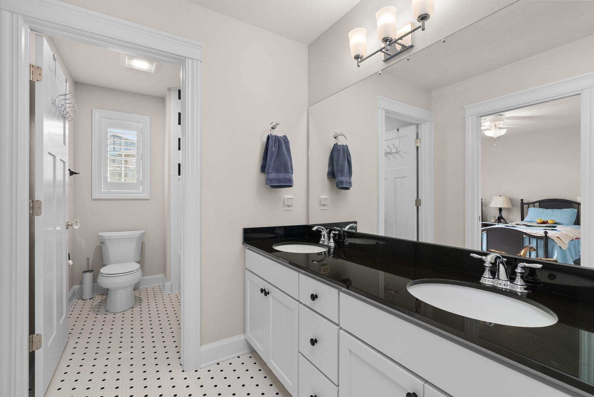 6738 N Chickahauk Trail