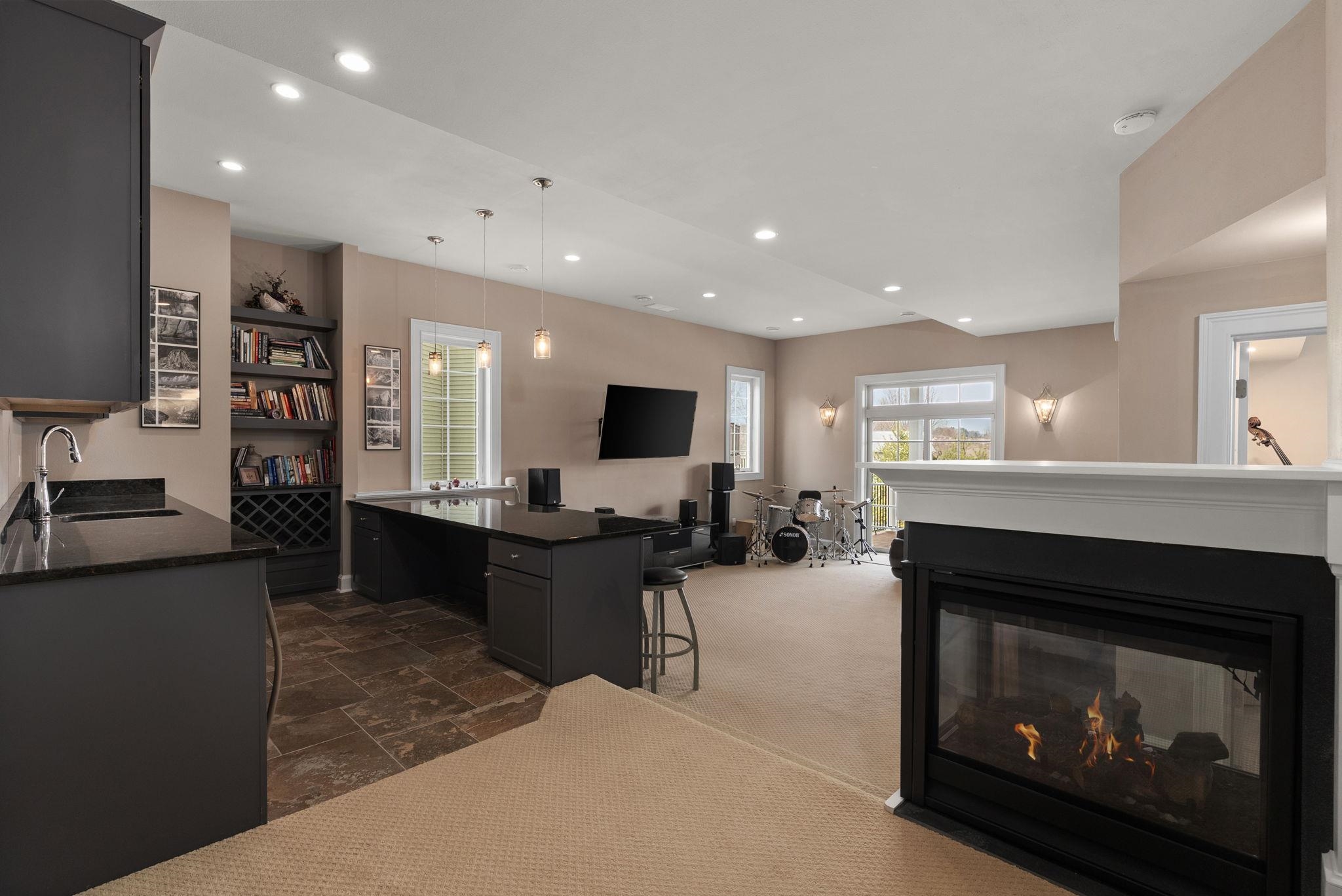 6738 N Chickahauk Trail