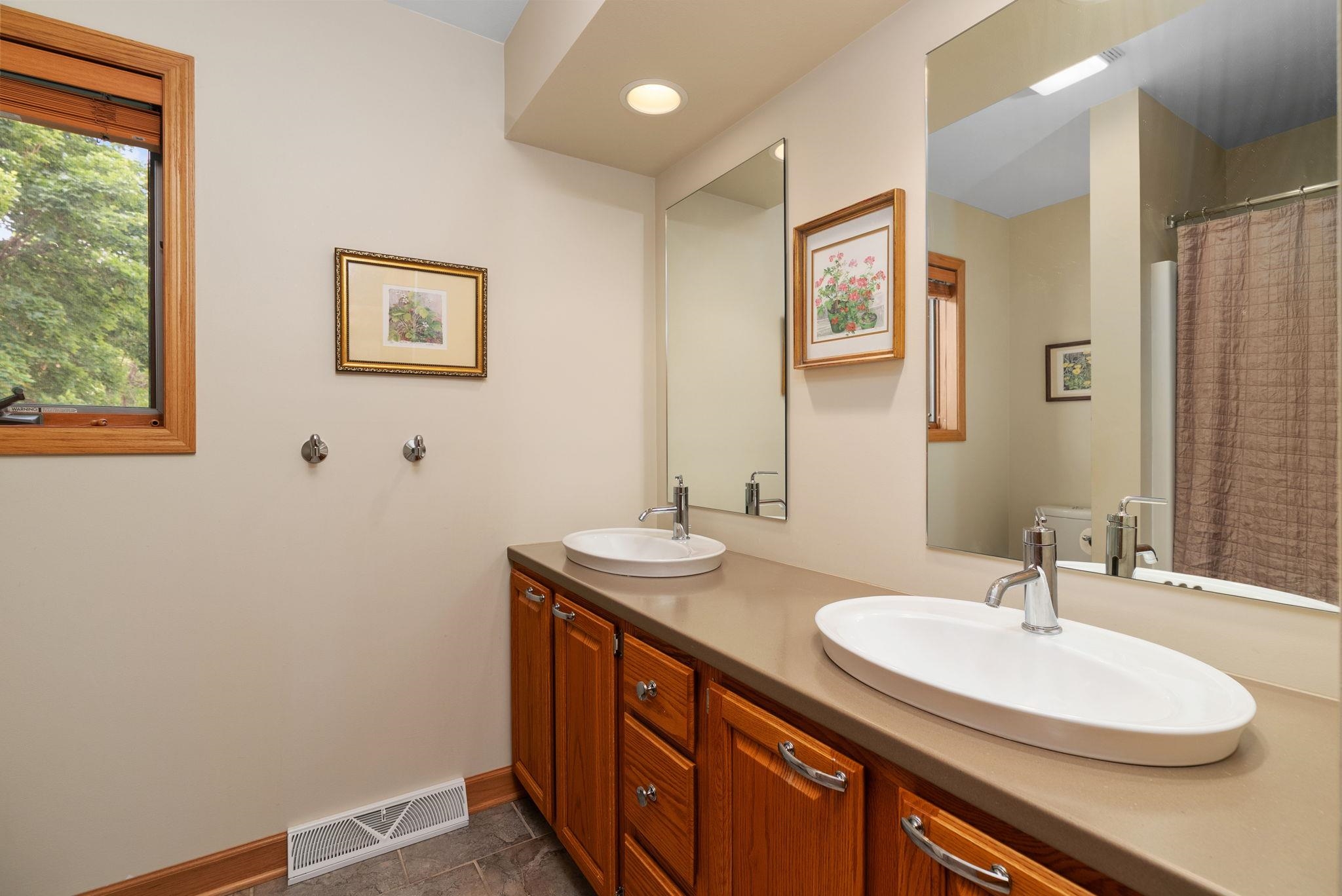 1411 Willow Trail