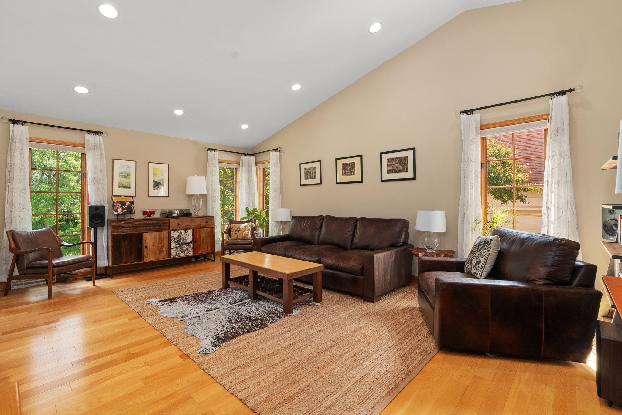 1411 Willow Trail