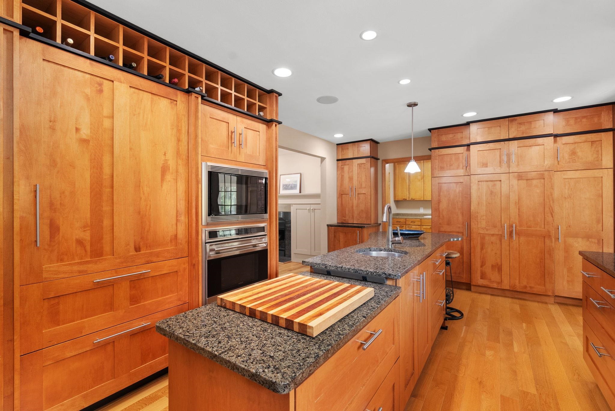1411 Willow Trail