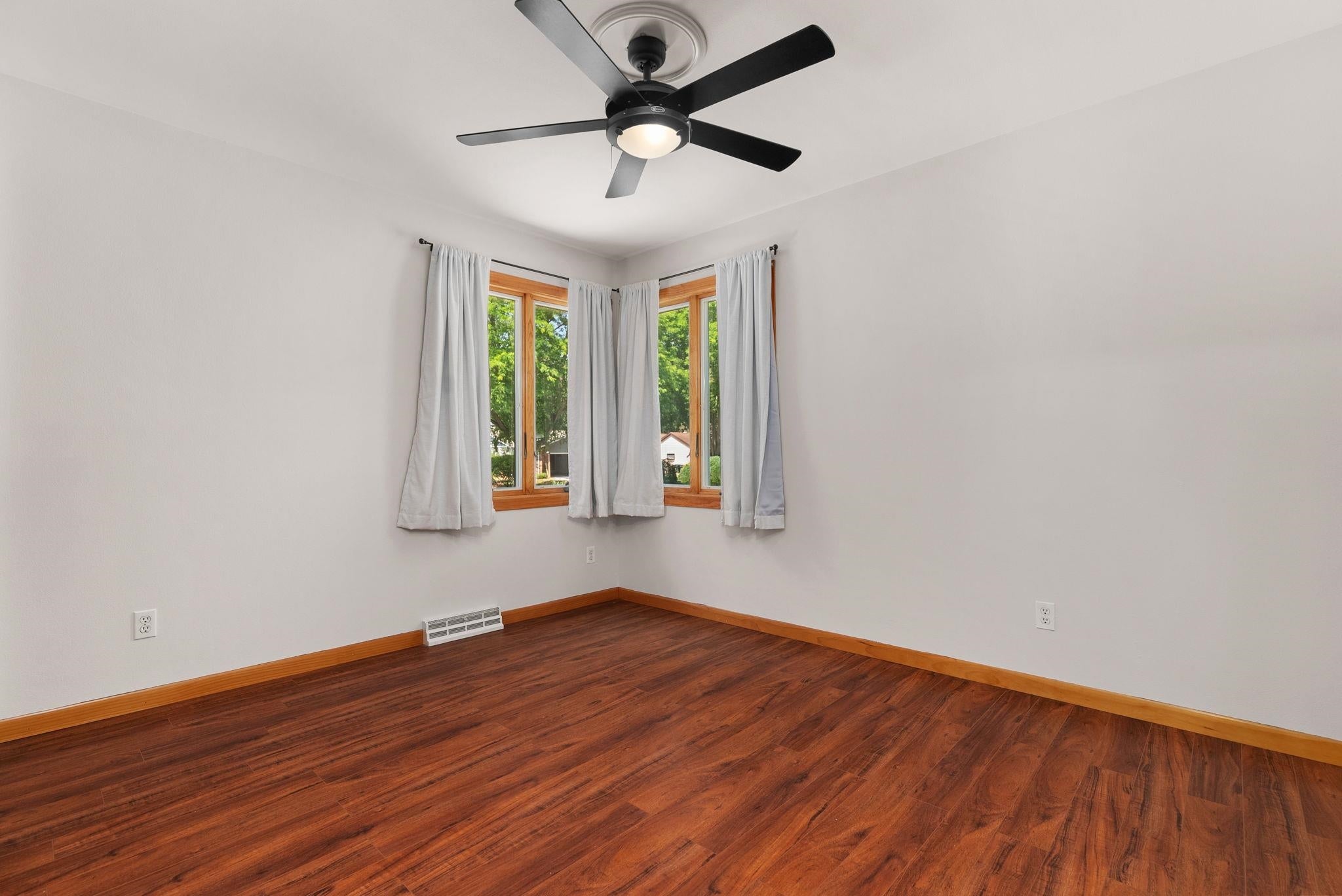 1 Keighley Circle