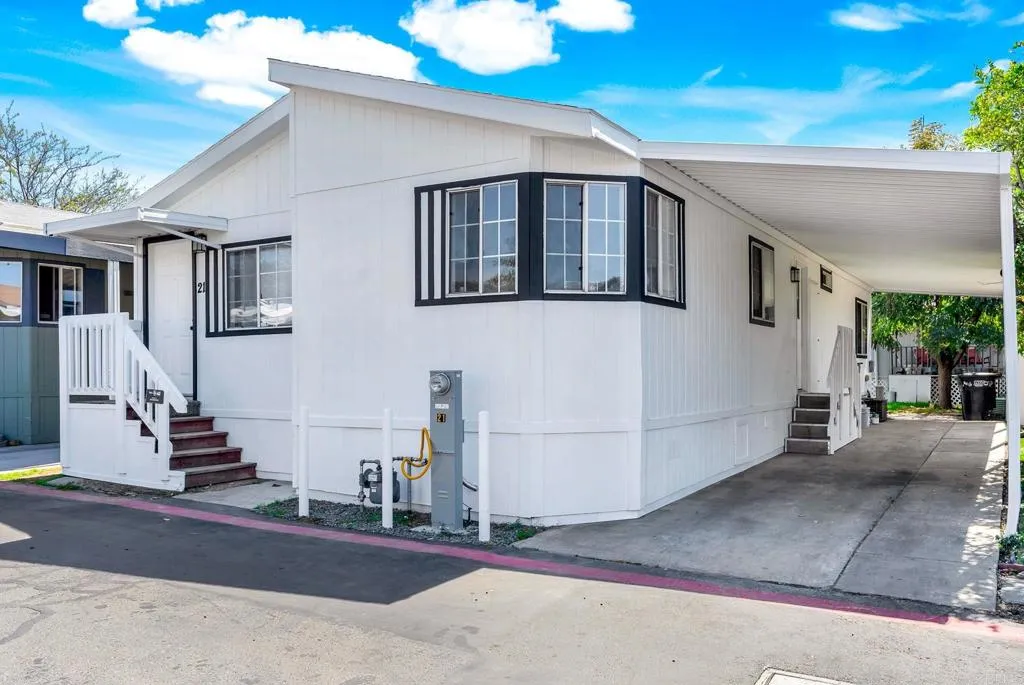 255 E Bradley Unit Spc 21