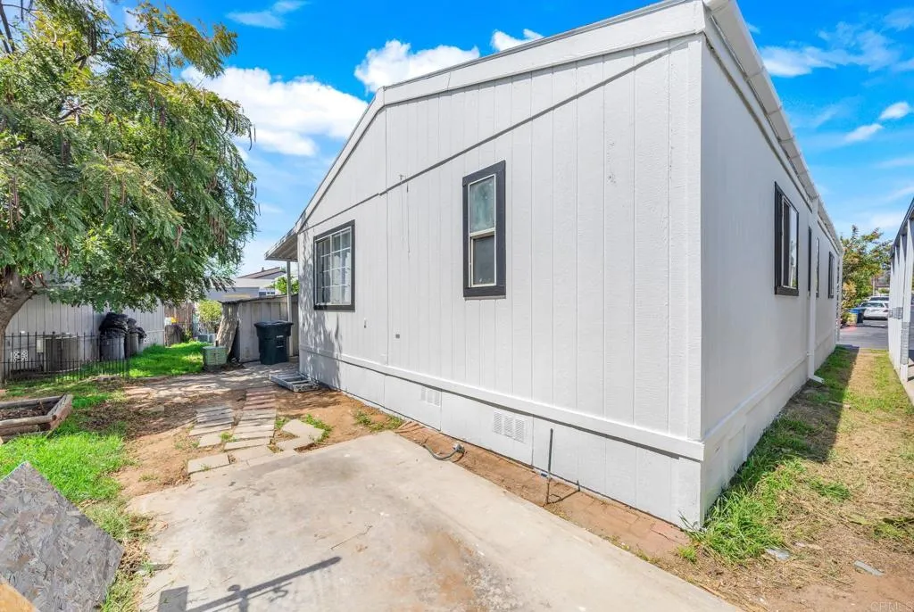 255 E Bradley Unit Spc 21