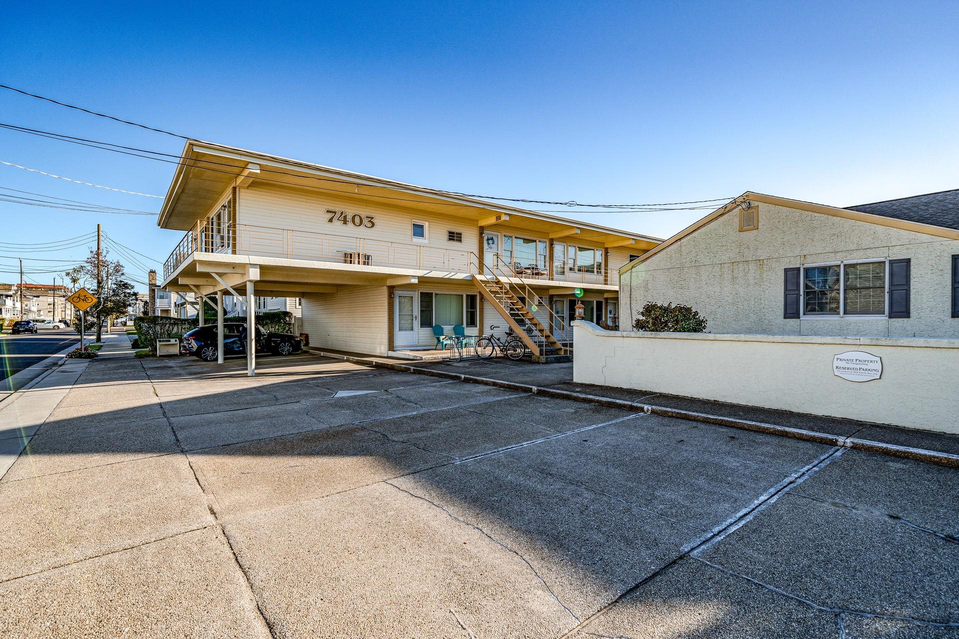 7403 Pacific Avenue Unit: 8