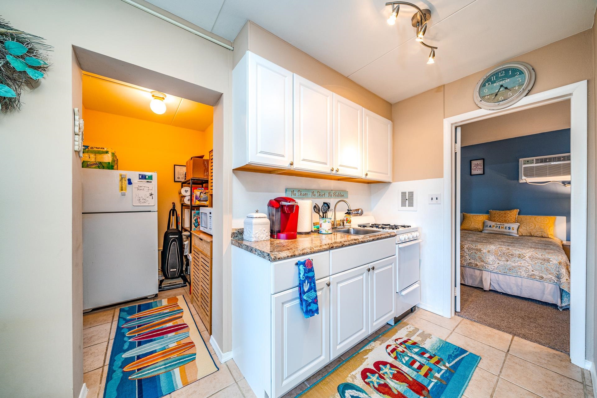 7403 Pacific Avenue Unit: 8