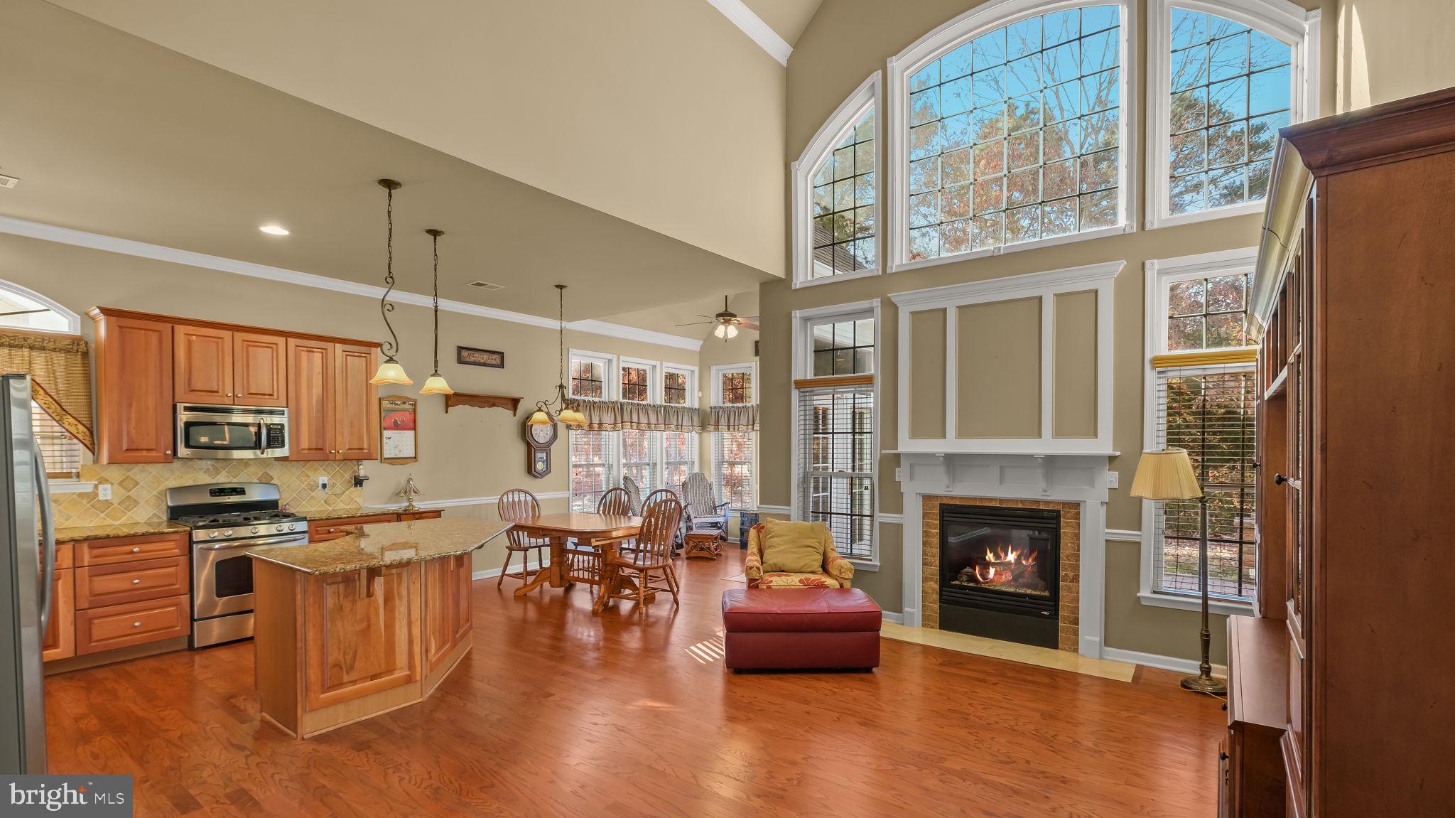 46 Ernst Ct