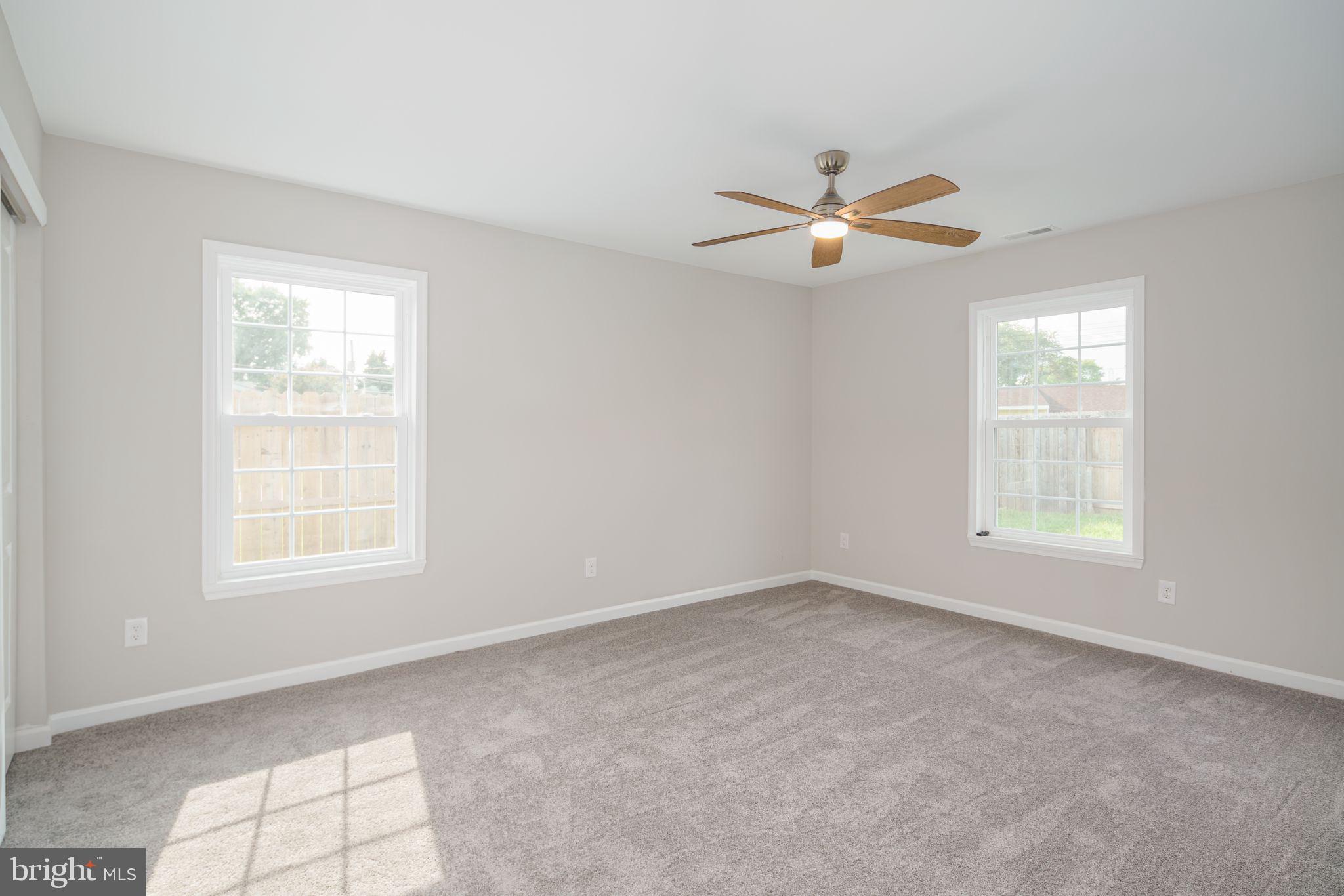 279 Willow Dr
