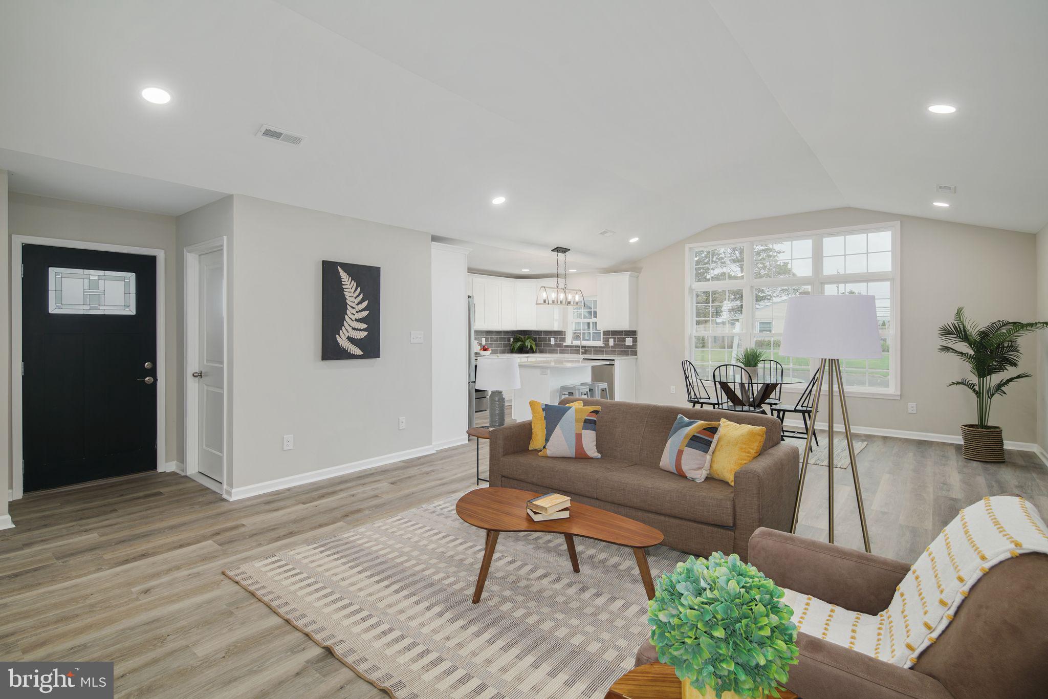 279 Willow Dr