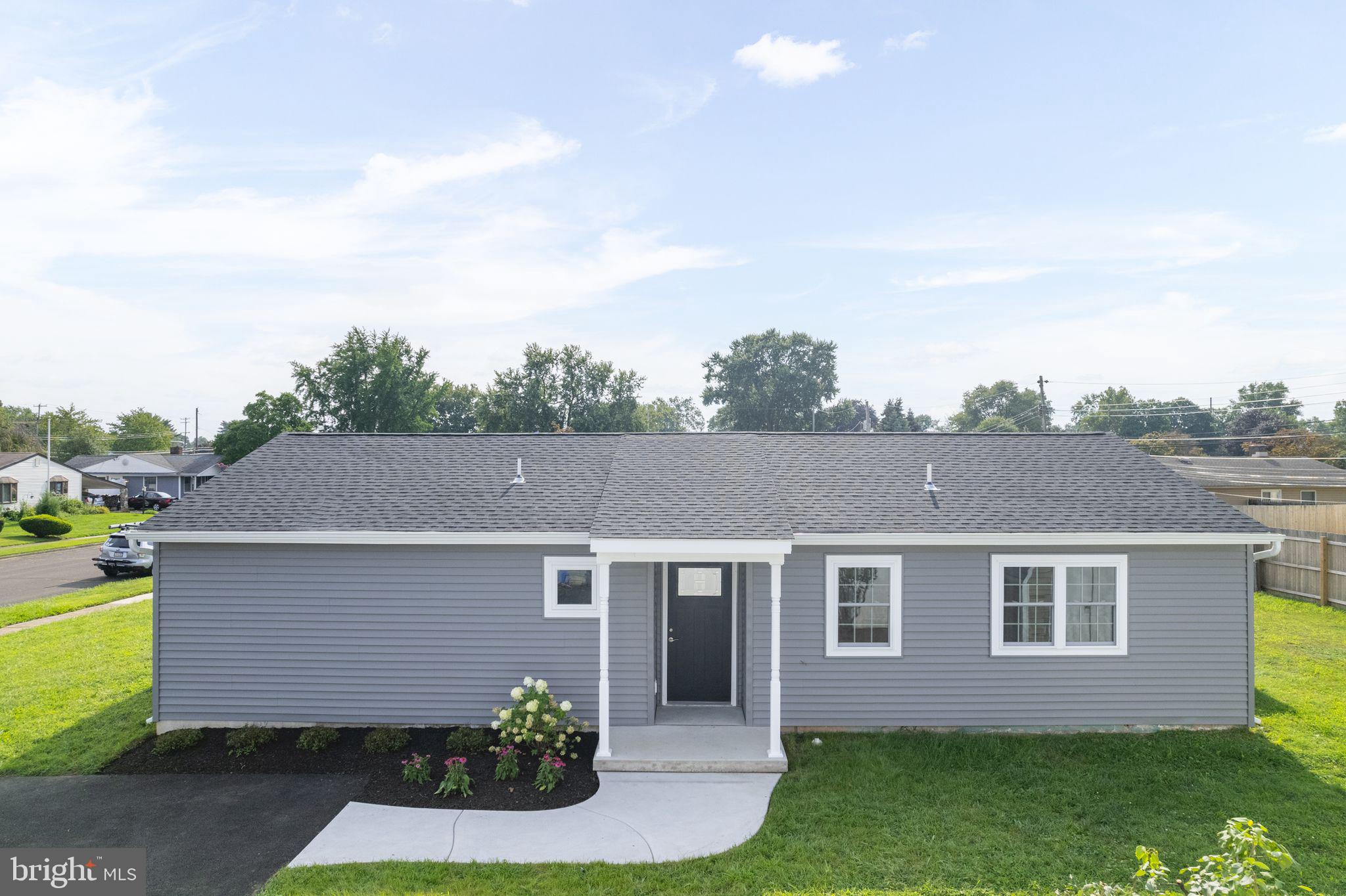 279 Willow Dr