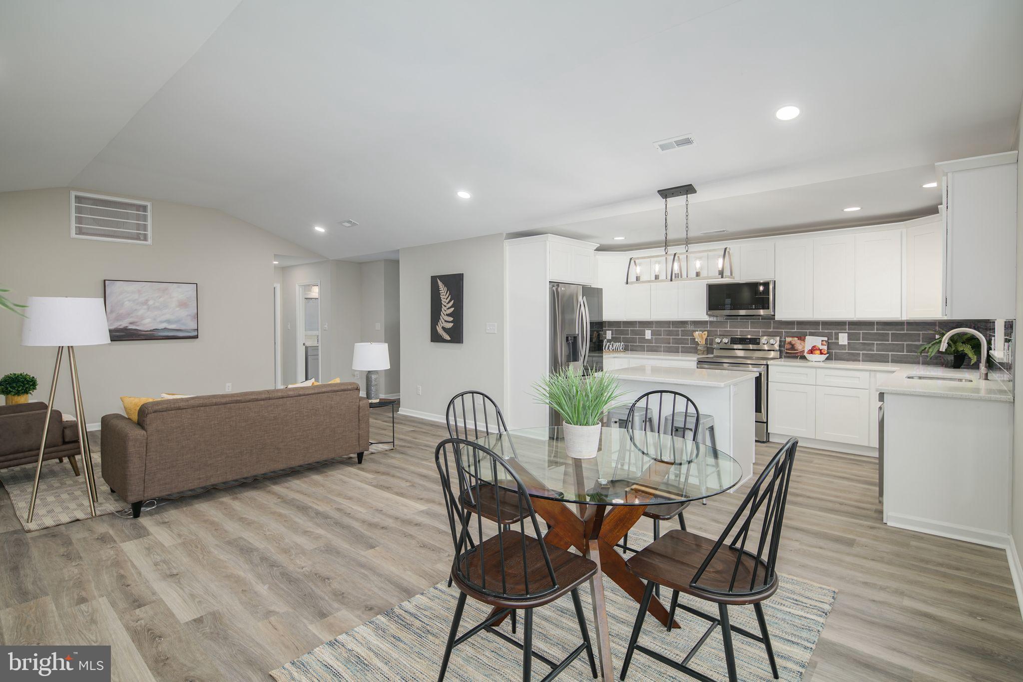 279 Willow Dr