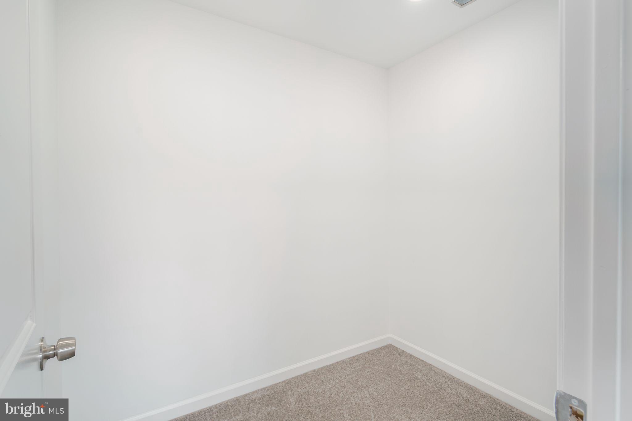 279 Willow Dr