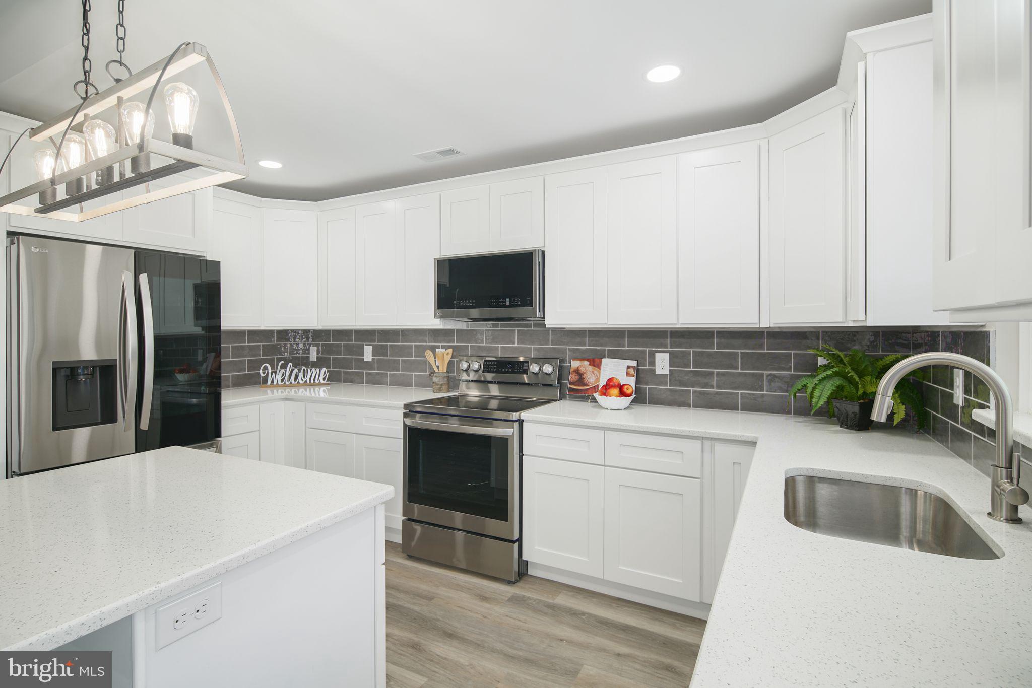 279 Willow Dr