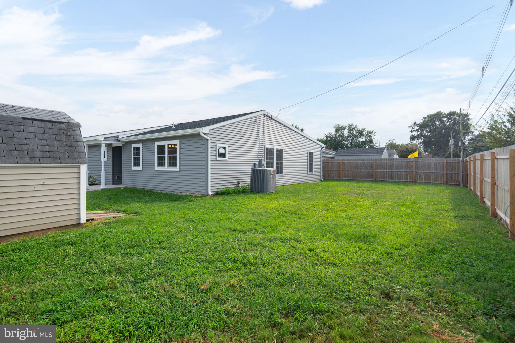 279 Willow Dr