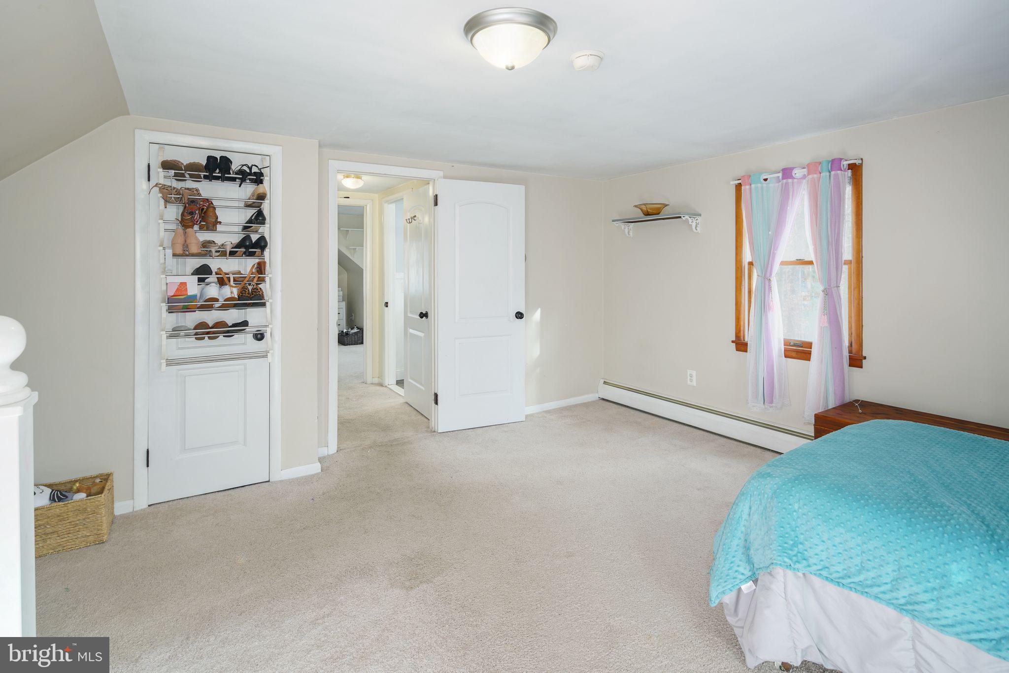 633 Knoll Ave